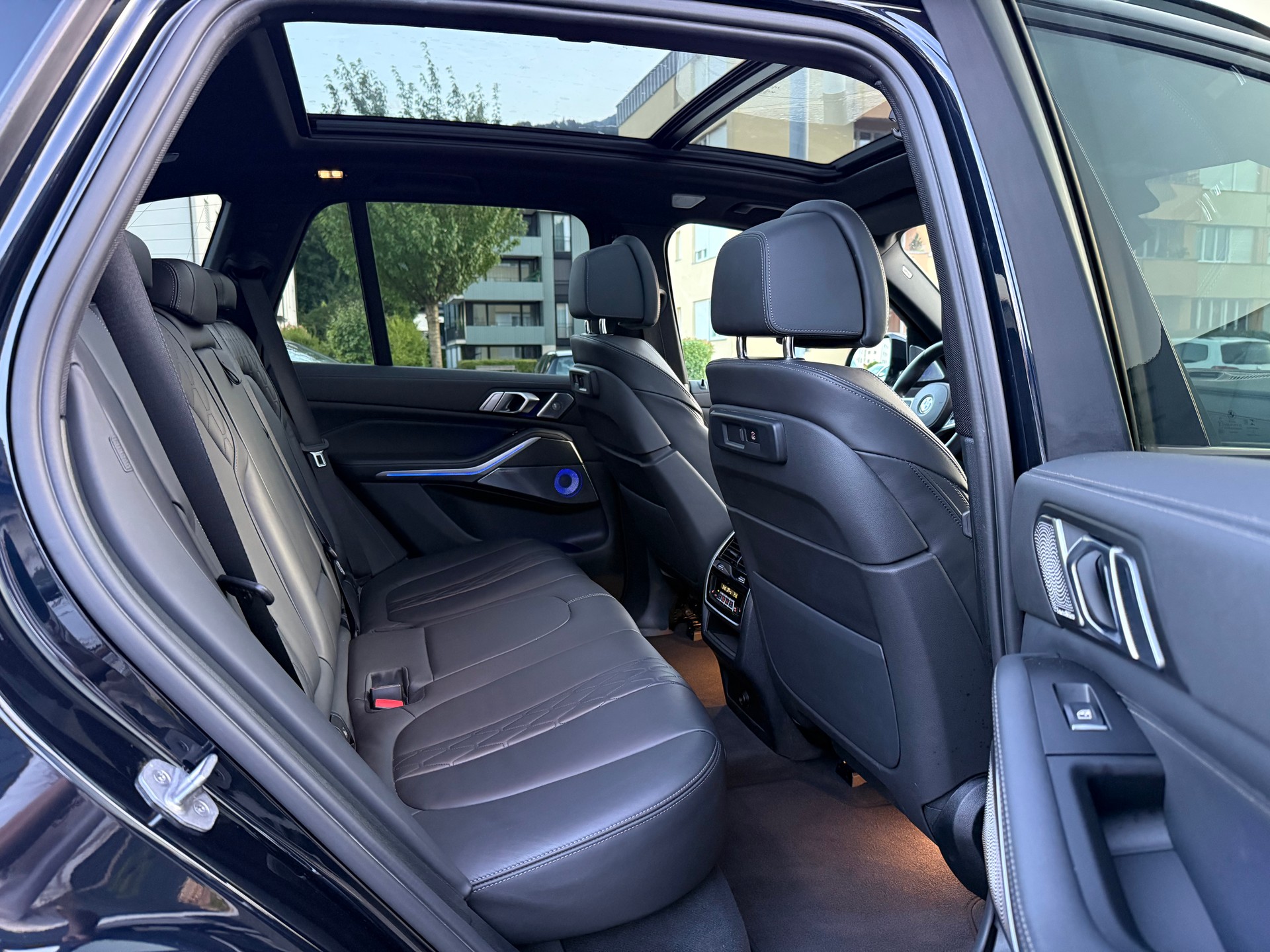 BMW X5 40i xDrive SAG-image-17