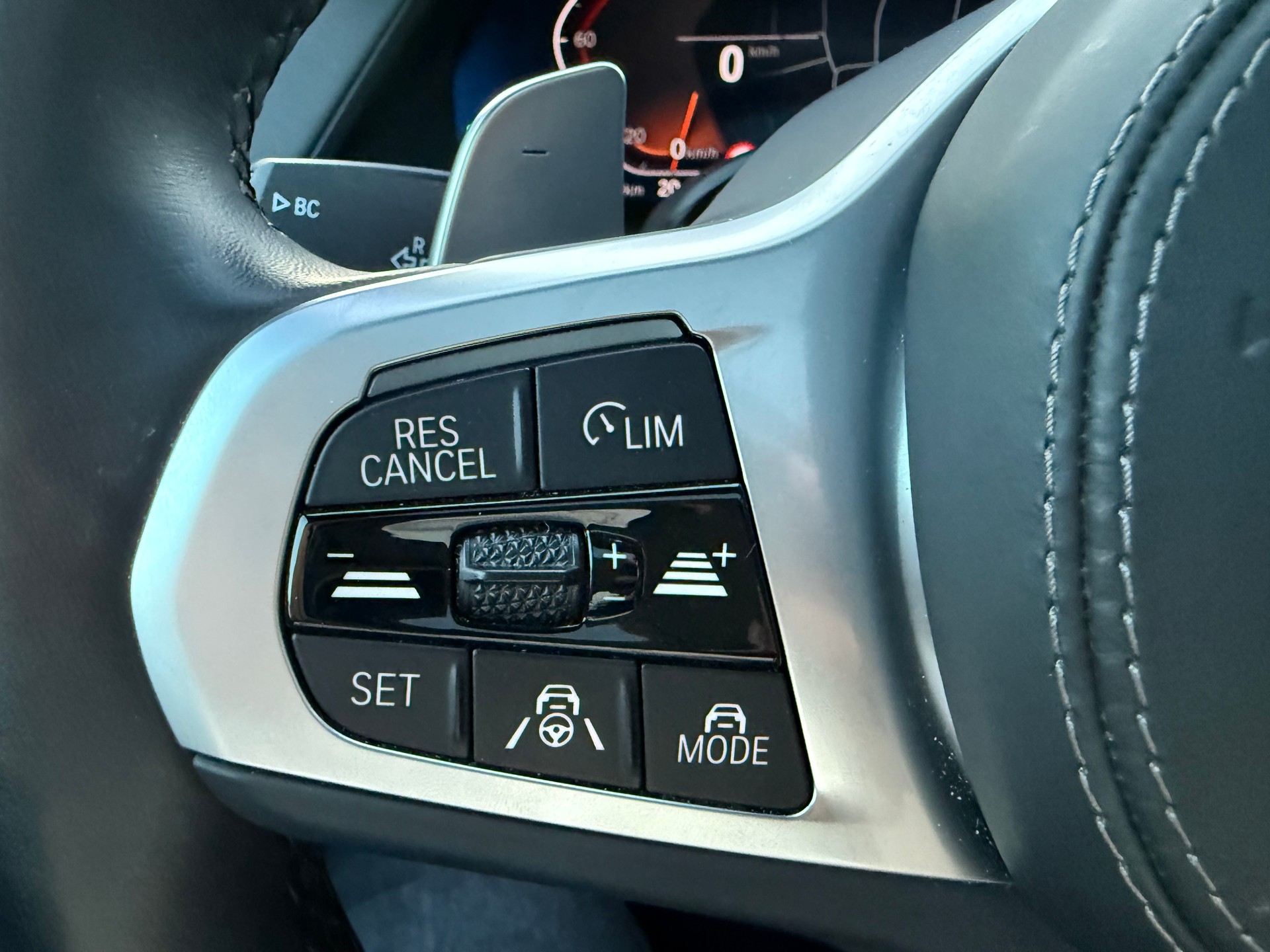 BMW X5 40i xDrive SAG-image-30