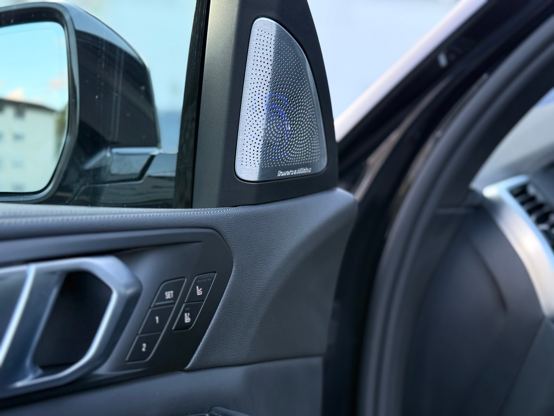 BMW X5 40i xDrive SAG-image-10