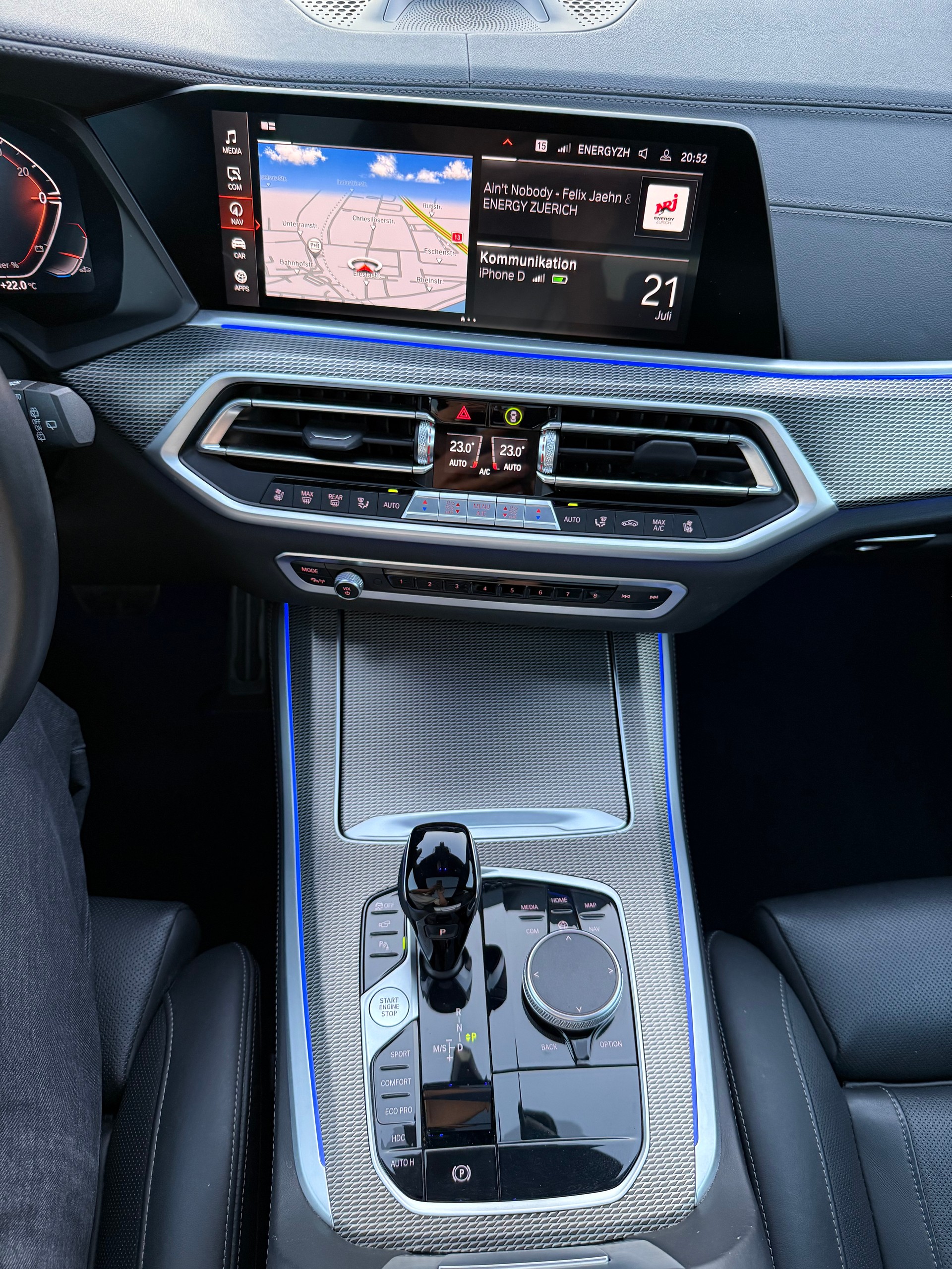 BMW X5 40i xDrive SAG-image-24