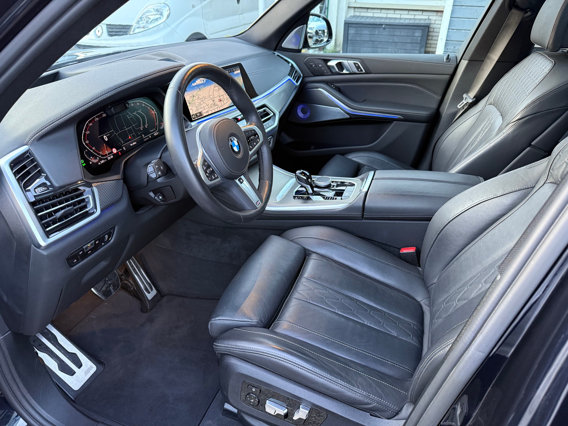 BMW X5 40i xDrive SAG-image-9