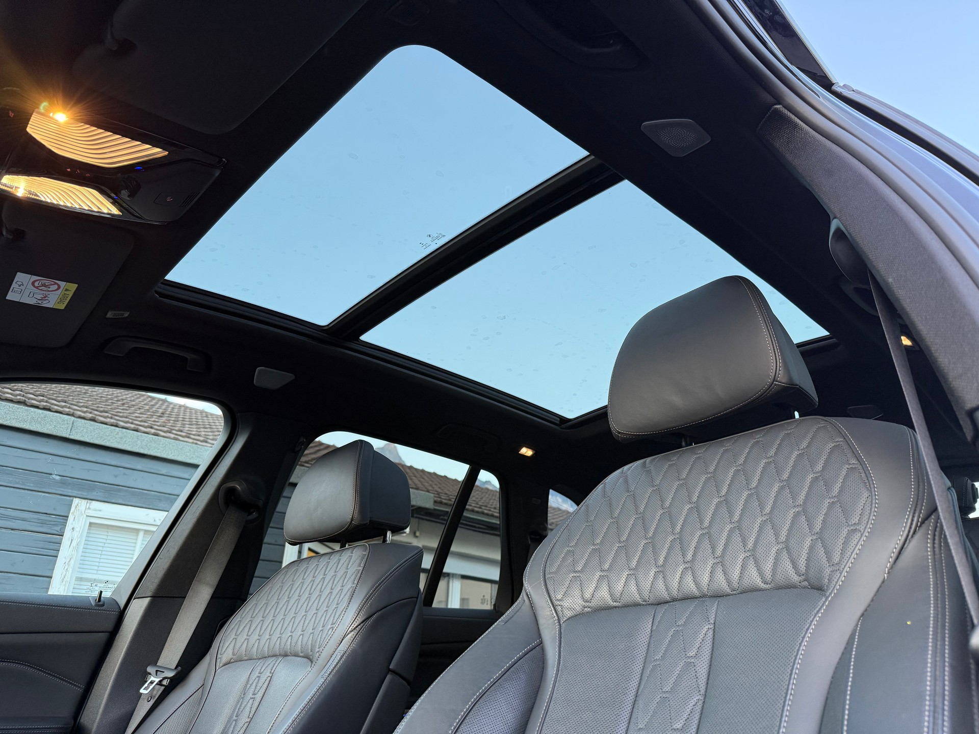 BMW X5 40i xDrive SAG-image-11