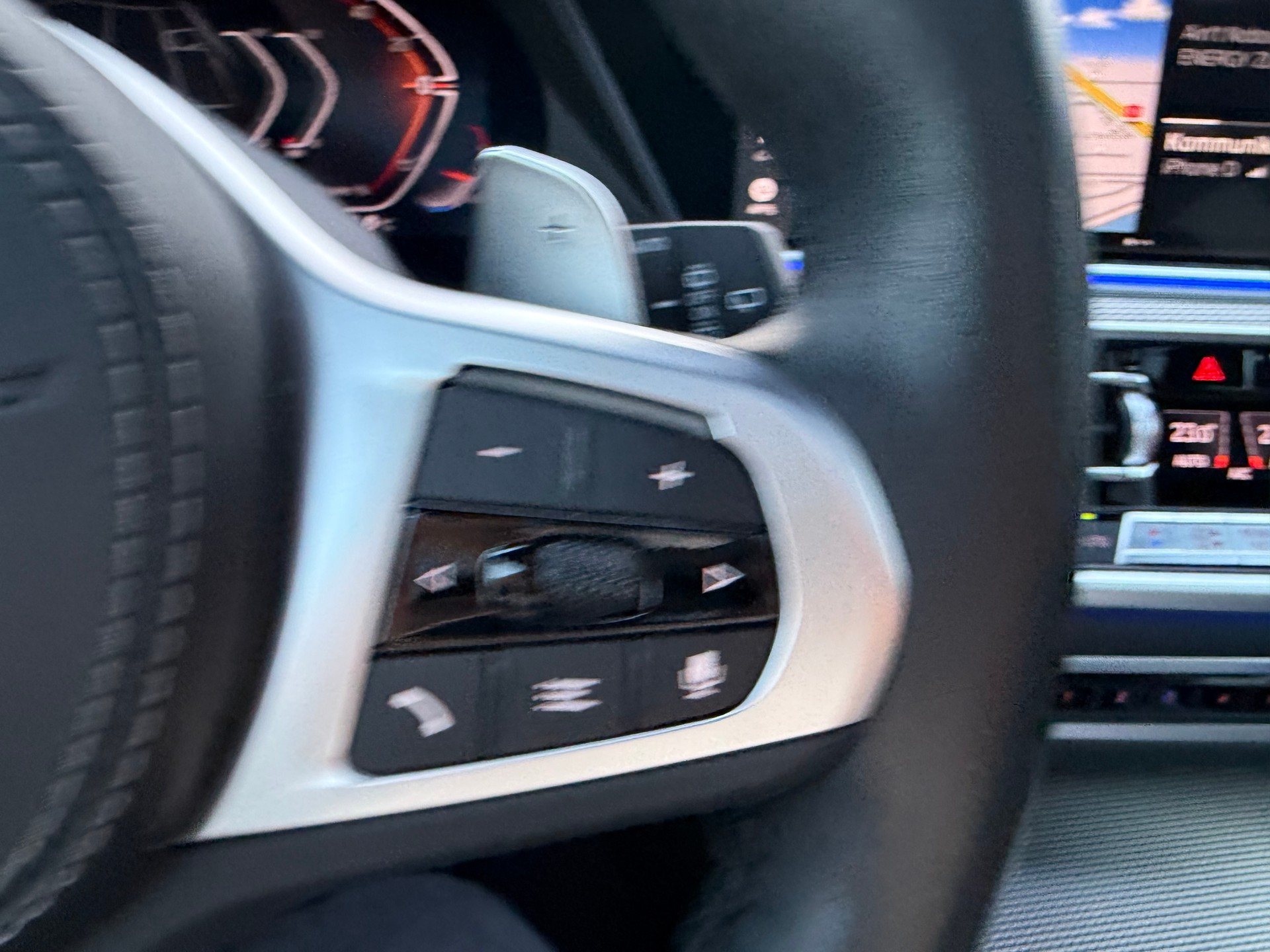 BMW X5 40i xDrive SAG-image-29