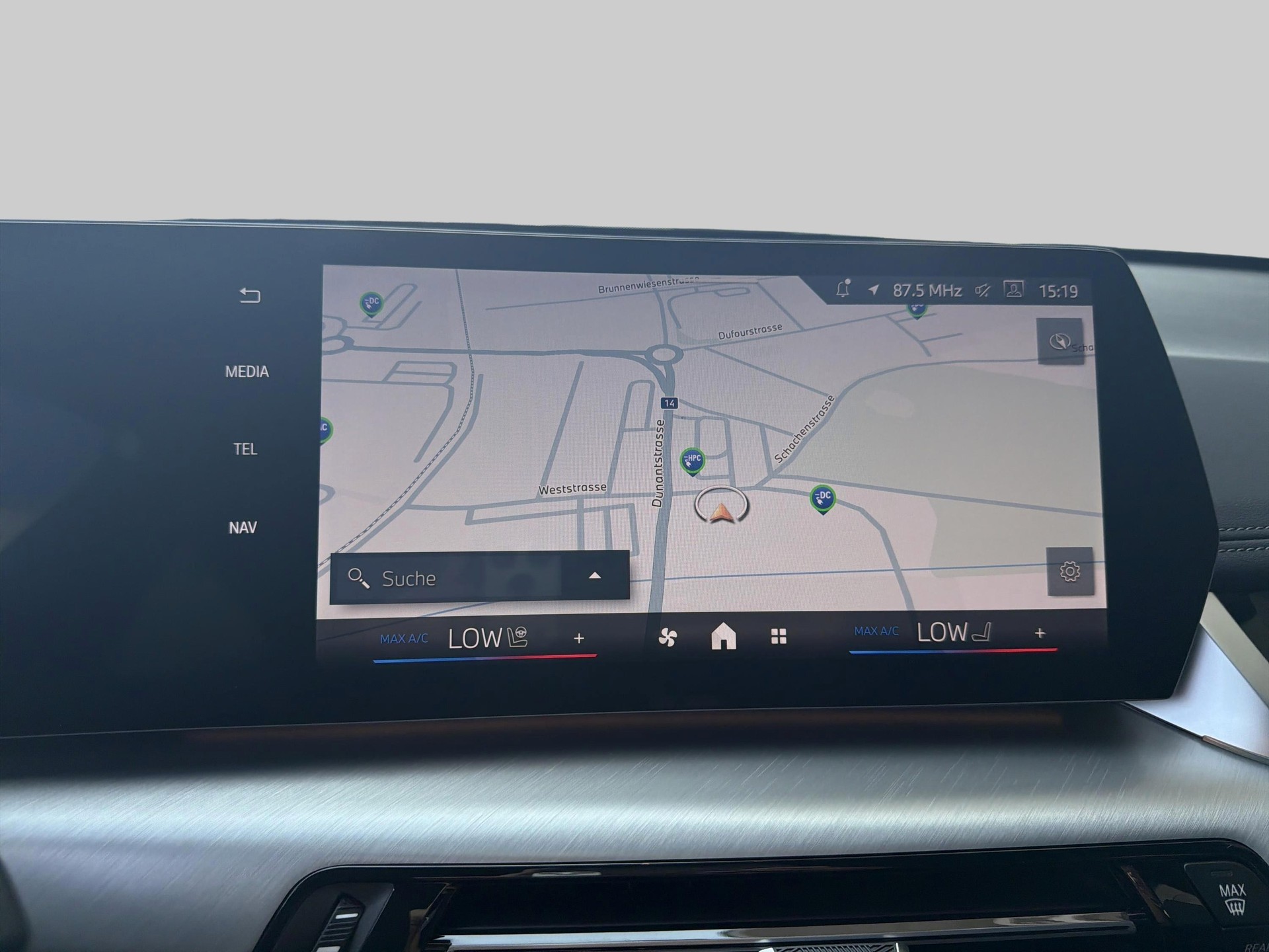 BMW iX1 eDrive 20 M Sport-image-12