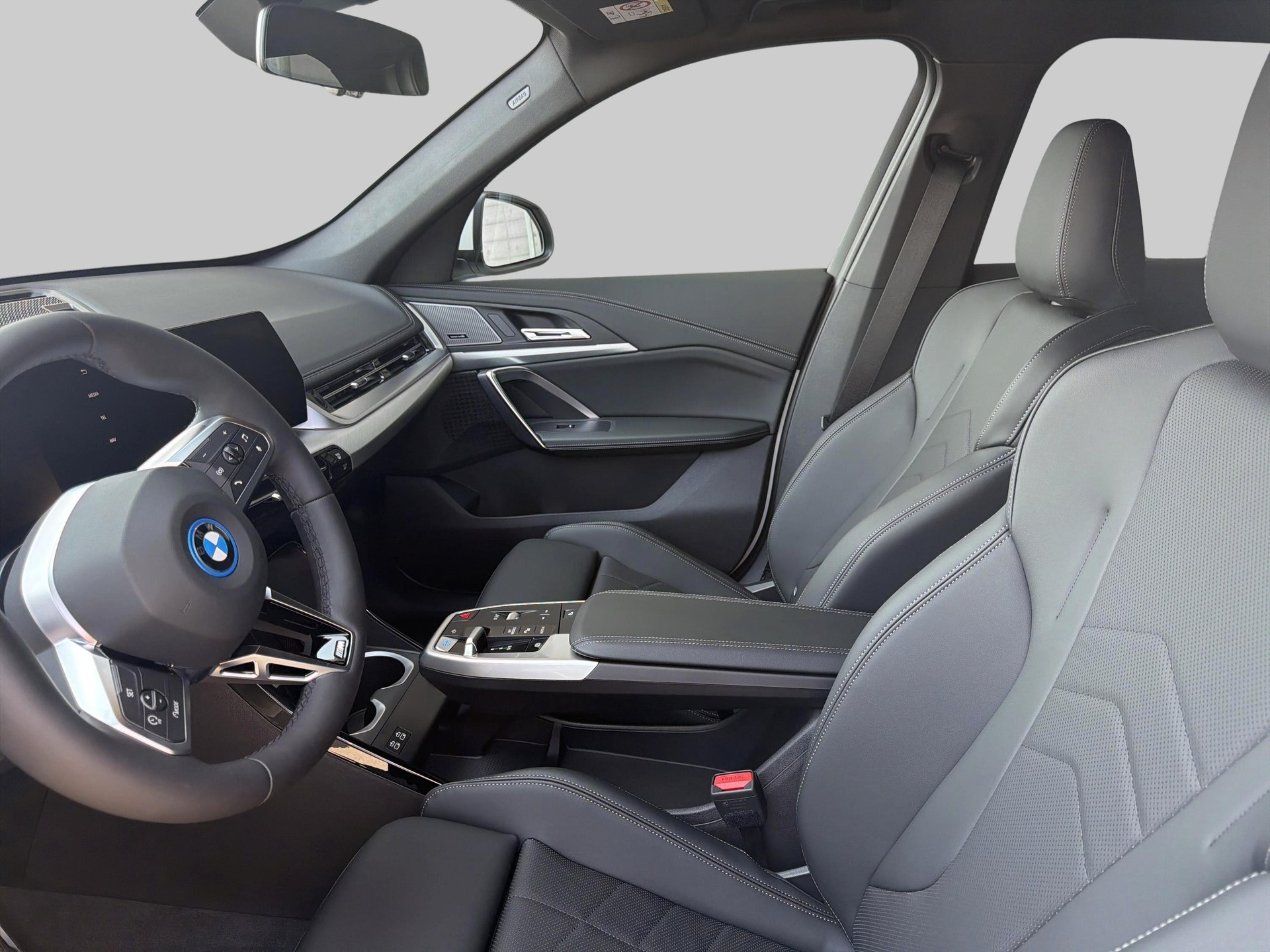 BMW iX1 eDrive 20 M Sport-image-10