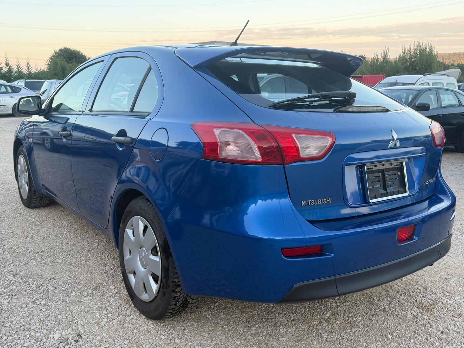 MITSUBISHI Lancer Sportback 1.5 Inform-image-4