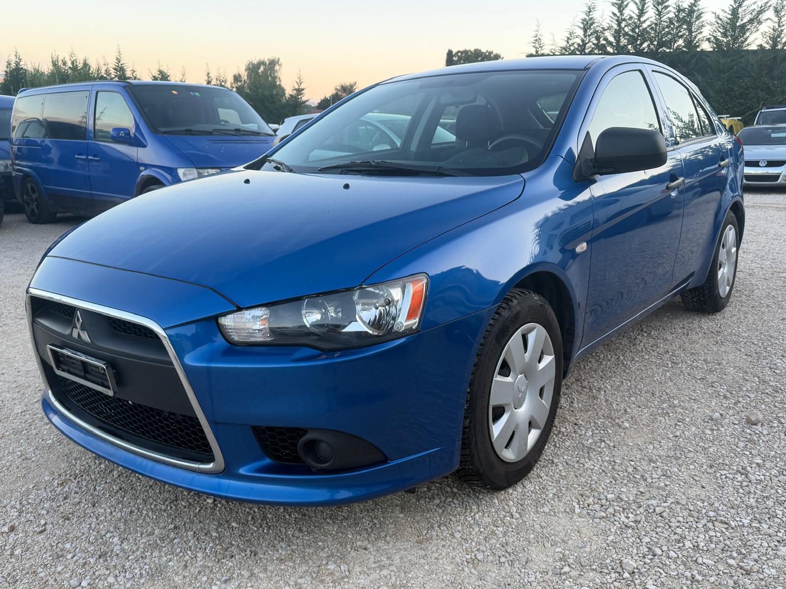 MITSUBISHI Lancer Sportback 1.5 Inform-image-1