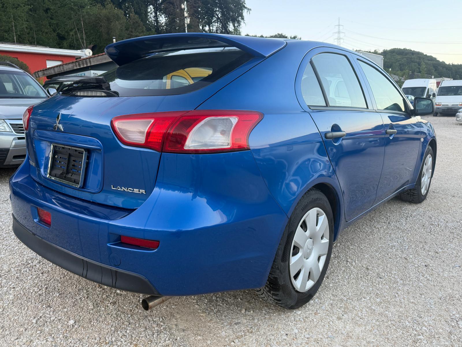 MITSUBISHI Lancer Sportback 1.5 Inform-image-5