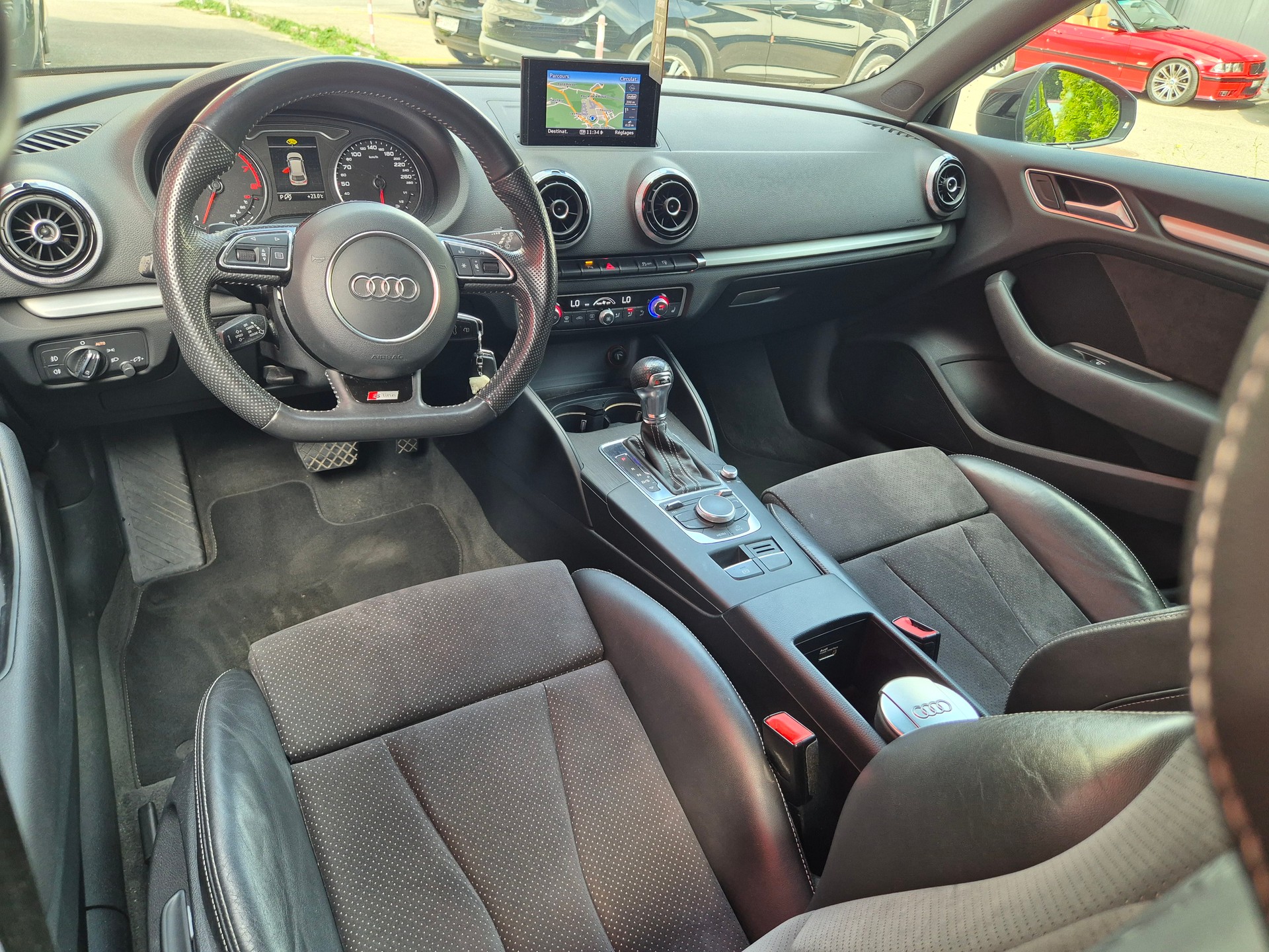 AUDI A3 Sportback 1.4 TFSI Ambition S-tronic-image-1