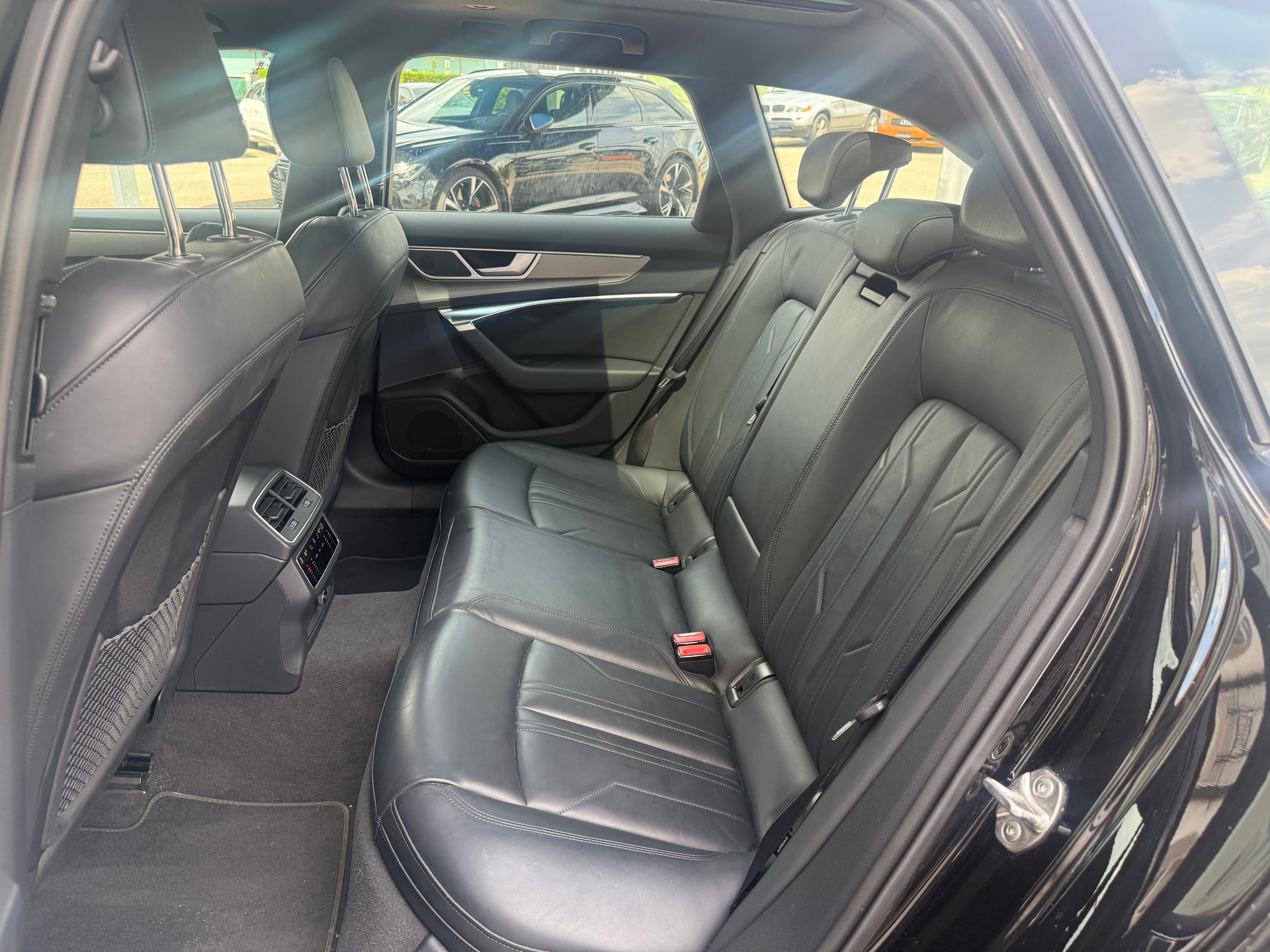AUDI A6 Avant 2.0 45 TFSI Sport quattro S-Tronic-image-9