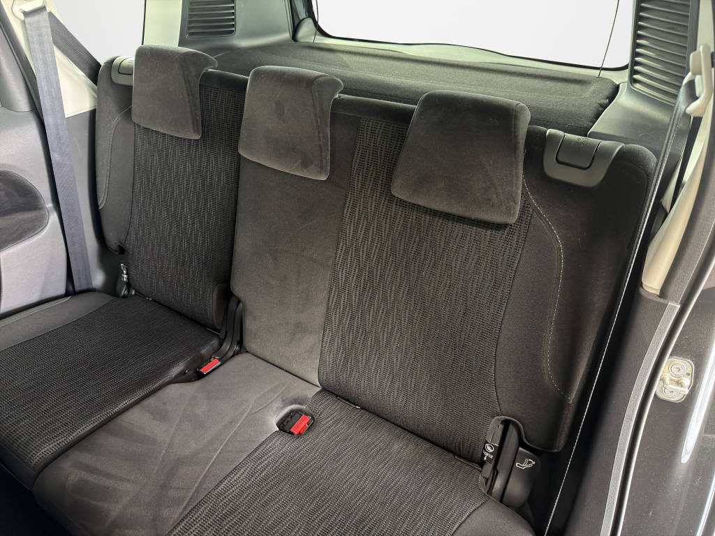 CITROEN C3 Picasso 1.6 HDi 110 Exclusive-image-14