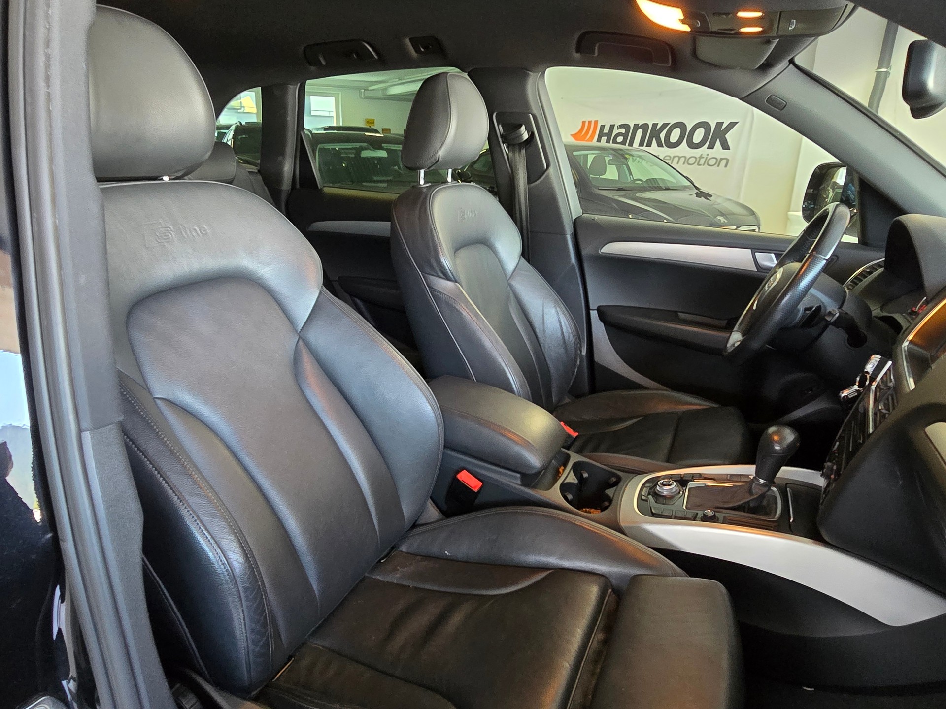 AUDI Q5 3.0 TDI quattro S-tronic-image-8