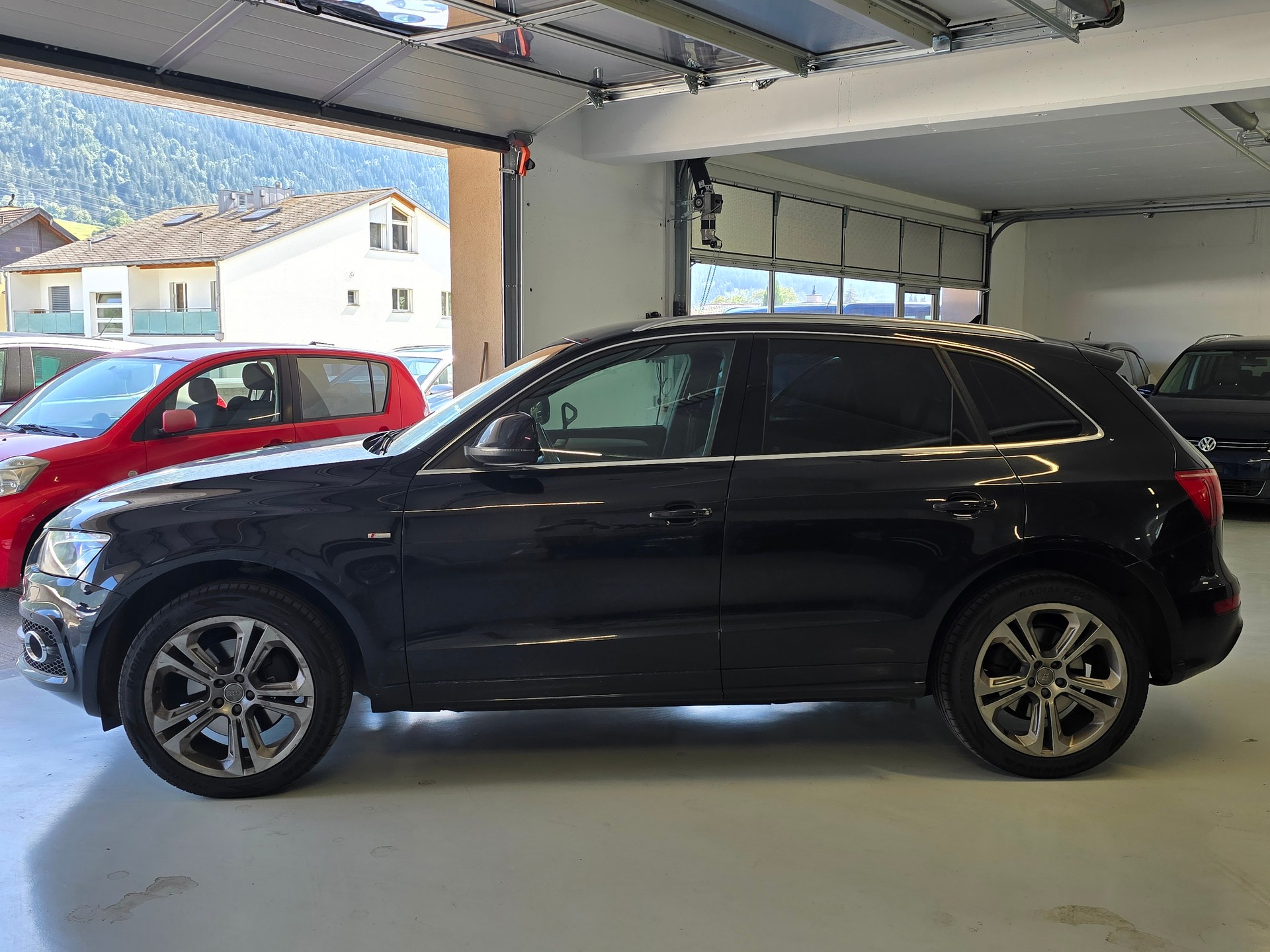 AUDI Q5 3.0 TDI quattro S-tronic-image-3