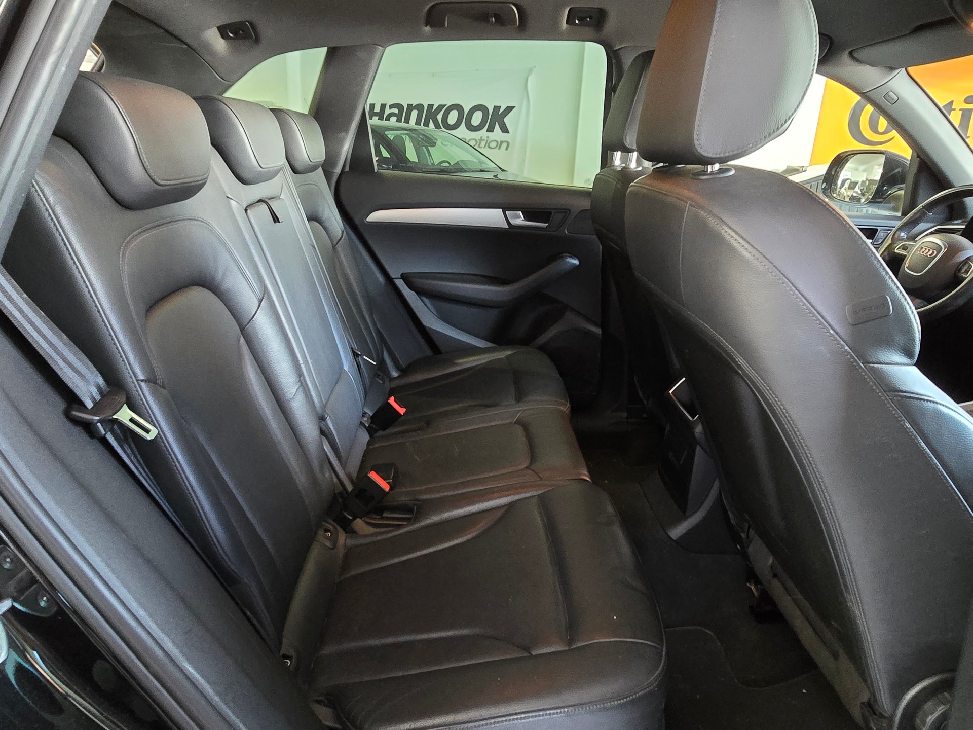 AUDI Q5 3.0 TDI quattro S-tronic-image-9