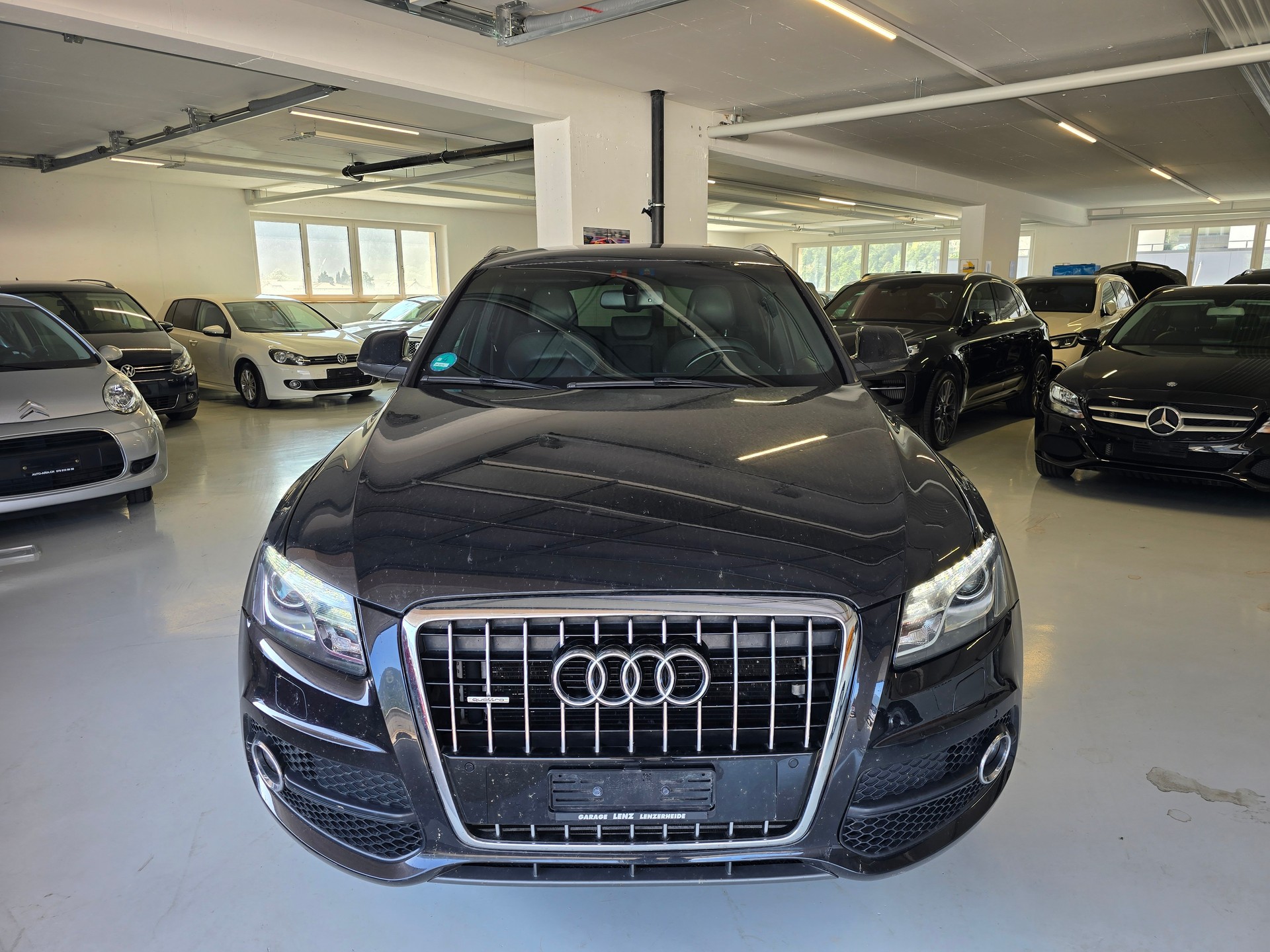 AUDI Q5 3.0 TDI quattro S-tronic-image-1