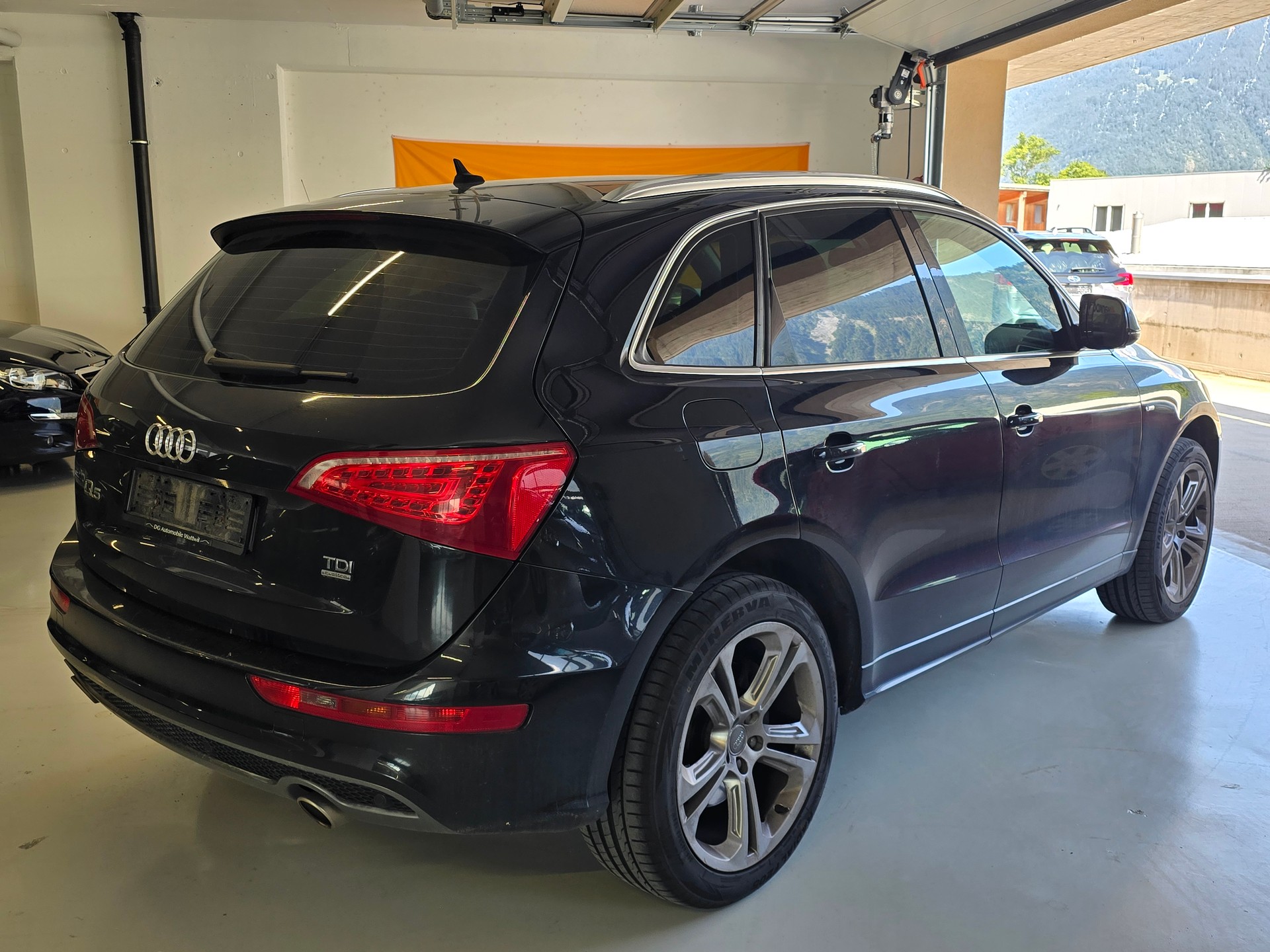 AUDI Q5 3.0 TDI quattro S-tronic-image-6