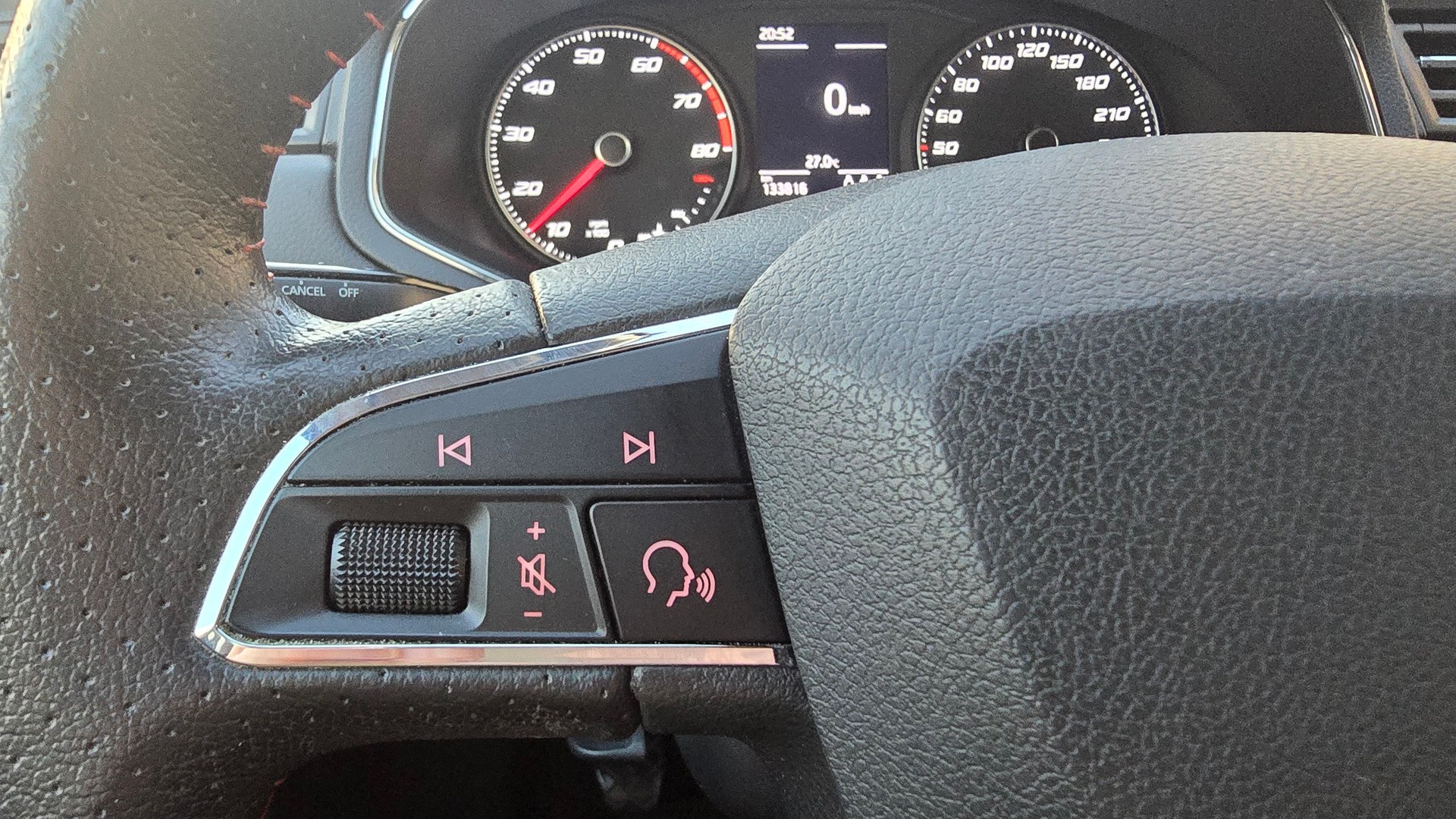 SEAT Ibiza 1.0 EcoTSI FR-image-11