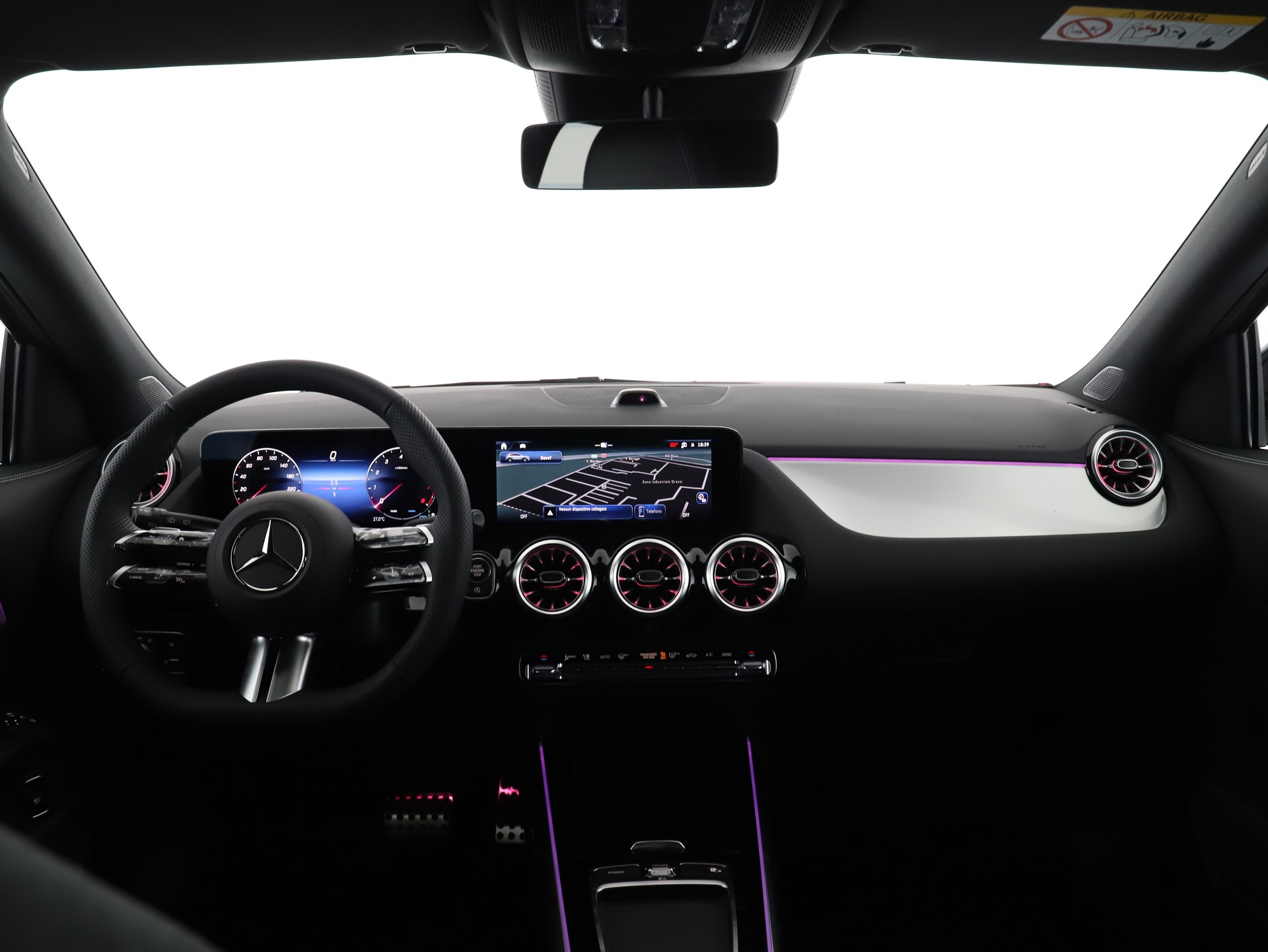 MERCEDES-BENZ GLA 200 Night Star 7G-D-image-12