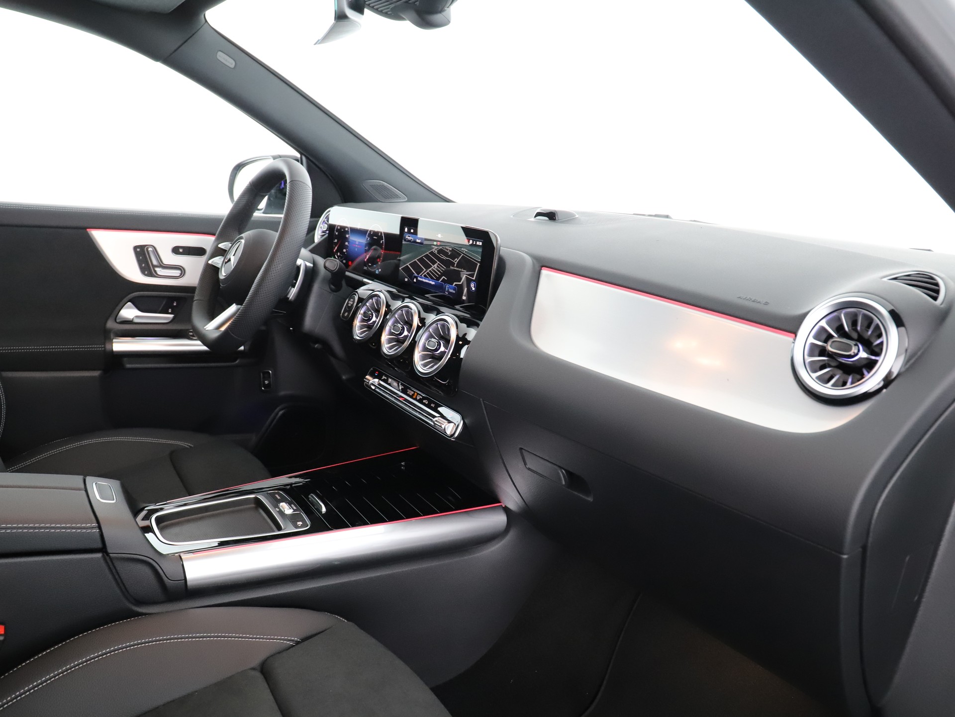 MERCEDES-BENZ GLA 200 Night Star 7G-D-image-11