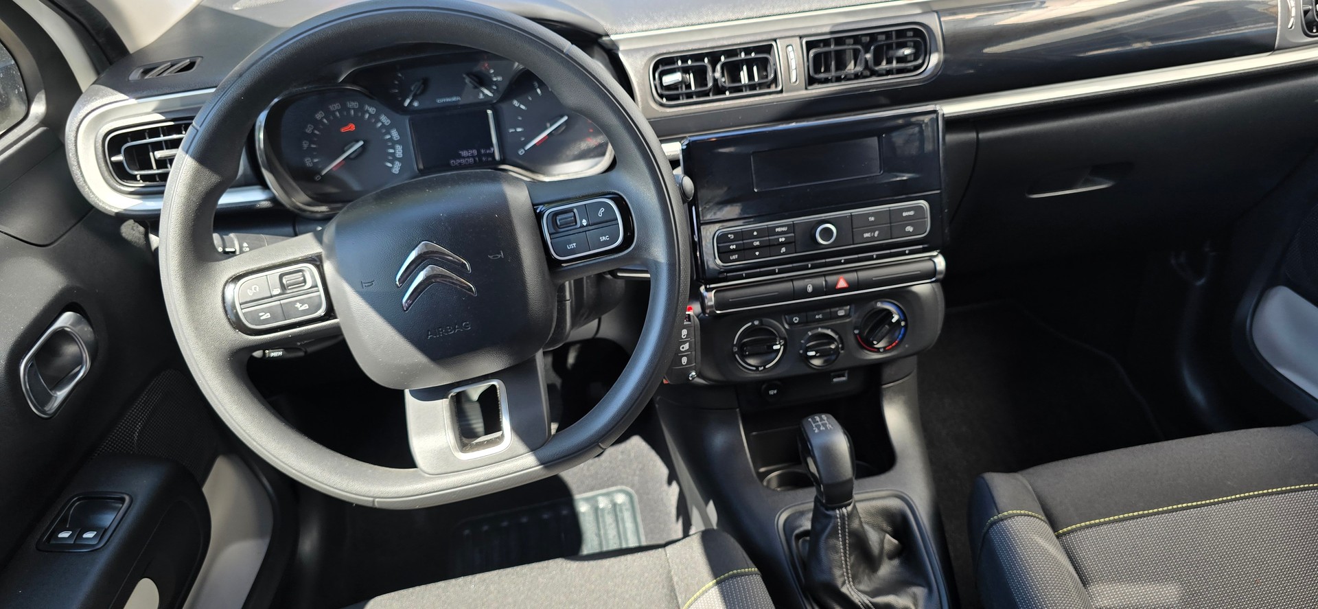 CITROEN C3 1.2i PureTech Feel-image-13