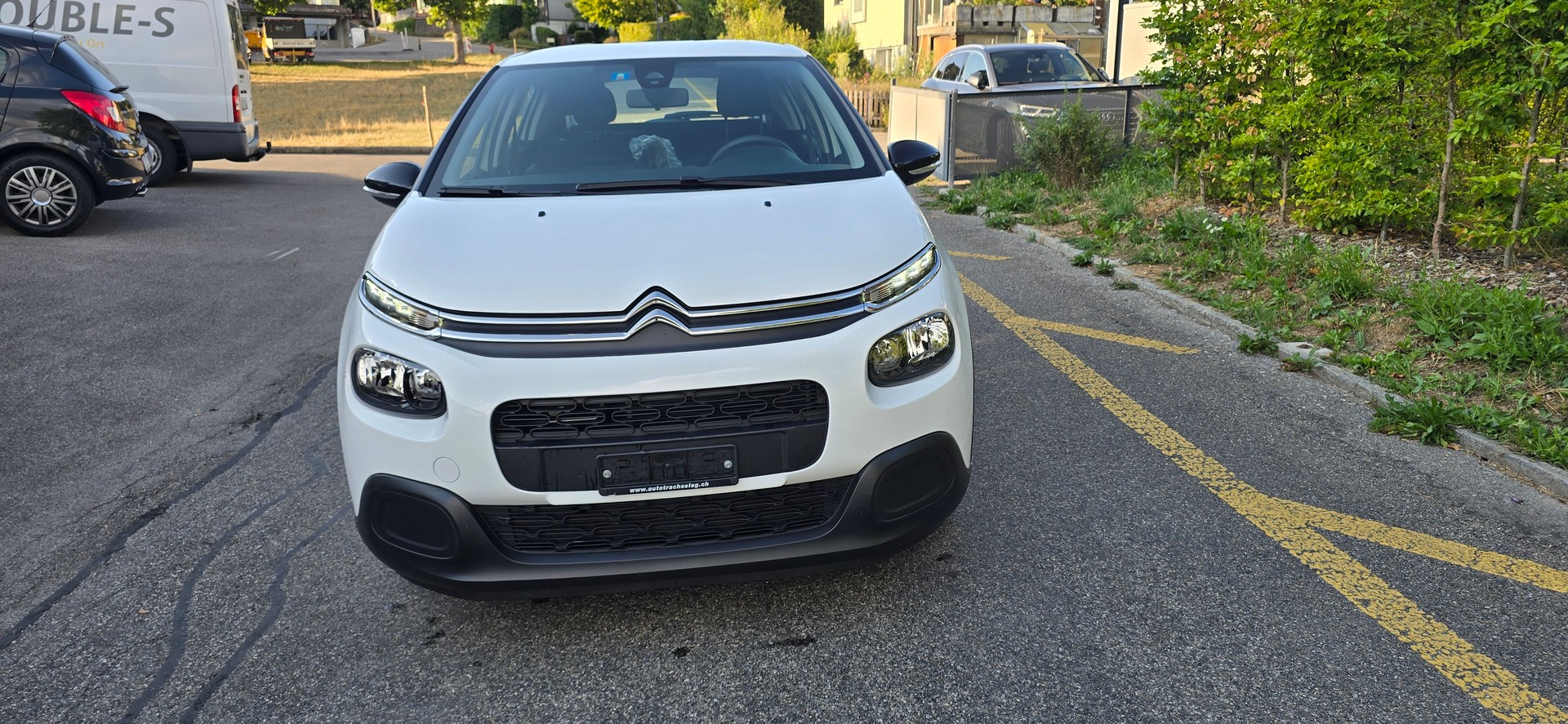 CITROEN C3 1.2i PureTech Feel-image-1