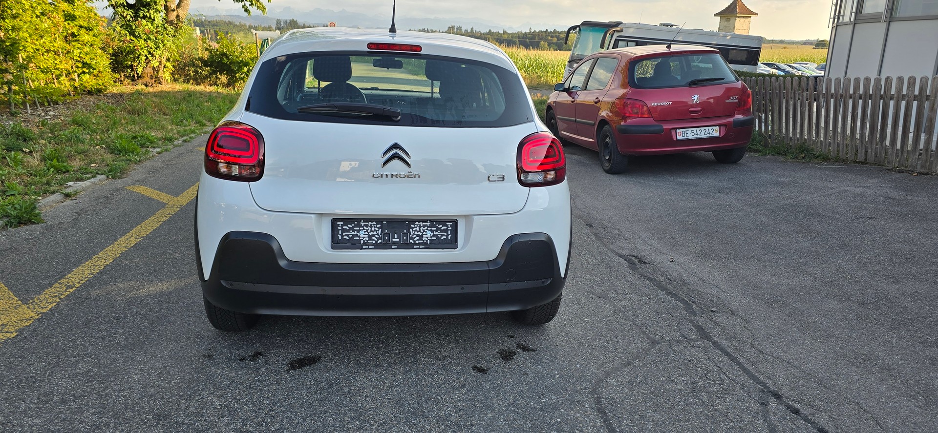 CITROEN C3 1.2i PureTech Feel-image-4