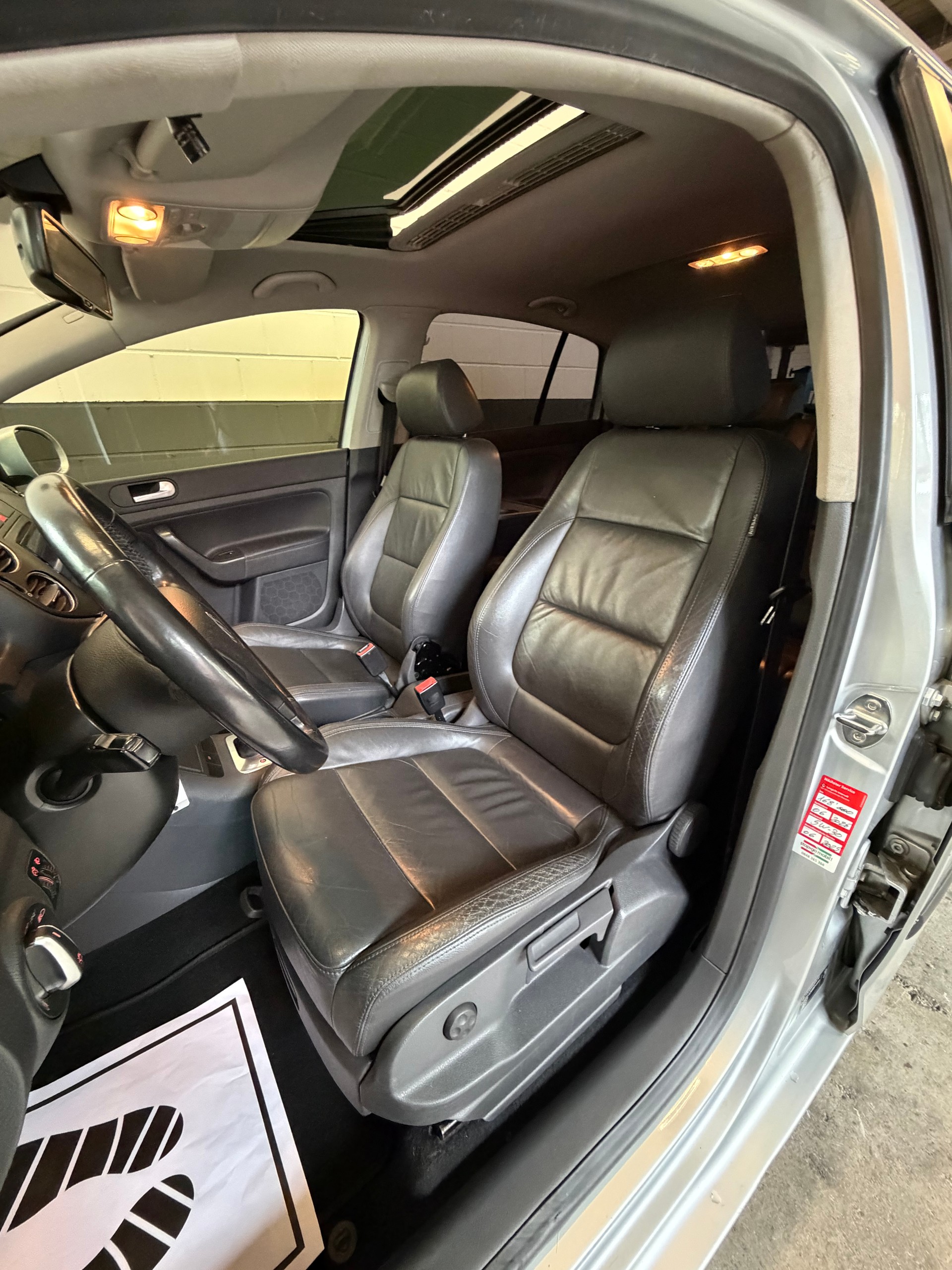 VW Golf Plus 2.0 FSI Comfortline //NEU AB MFK!-image-14
