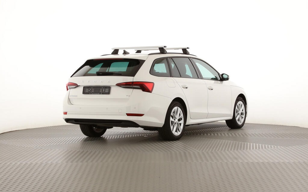 SKODA Octavia Combi 1.4 TSI Plug-In-Hybrid DSG Ambition ** Frisch ab MFK & Service ** CH Auto ** 1. Hand ** Batterie Zertifikat **-image-1