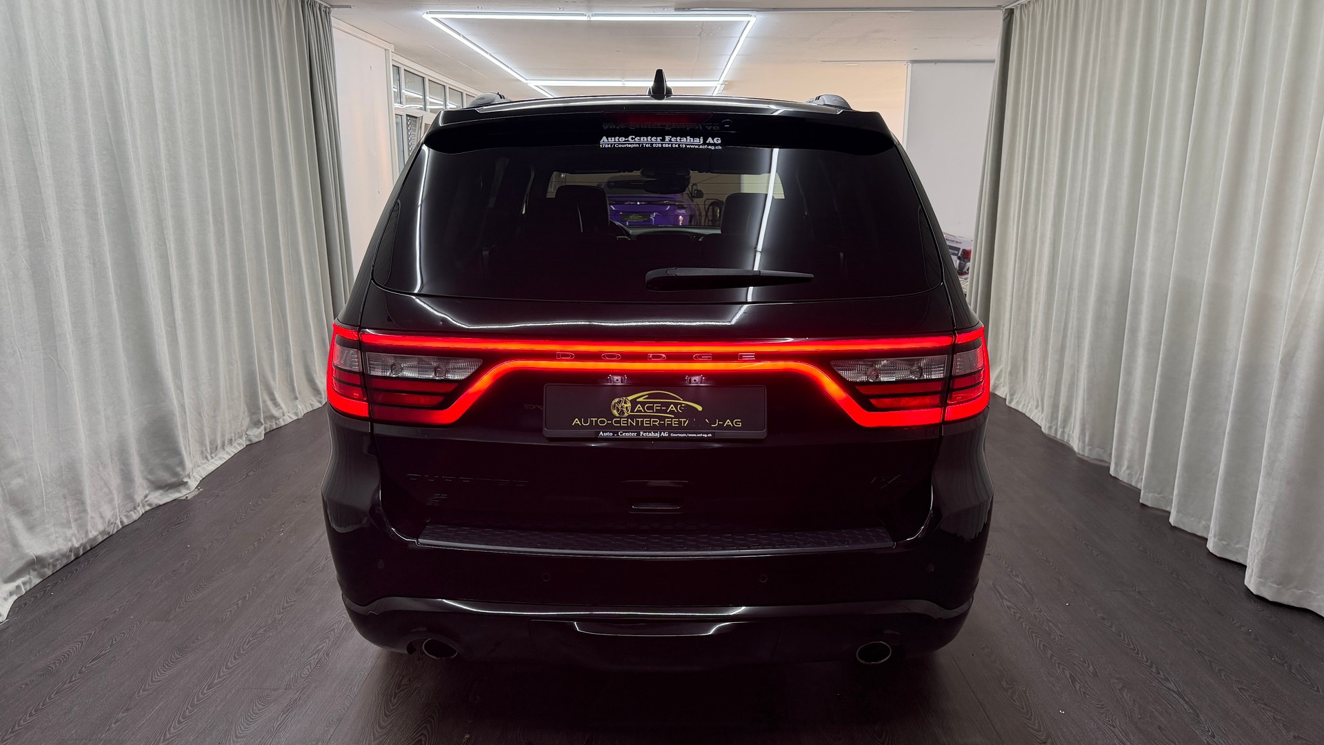 DODGE Durango-image-4