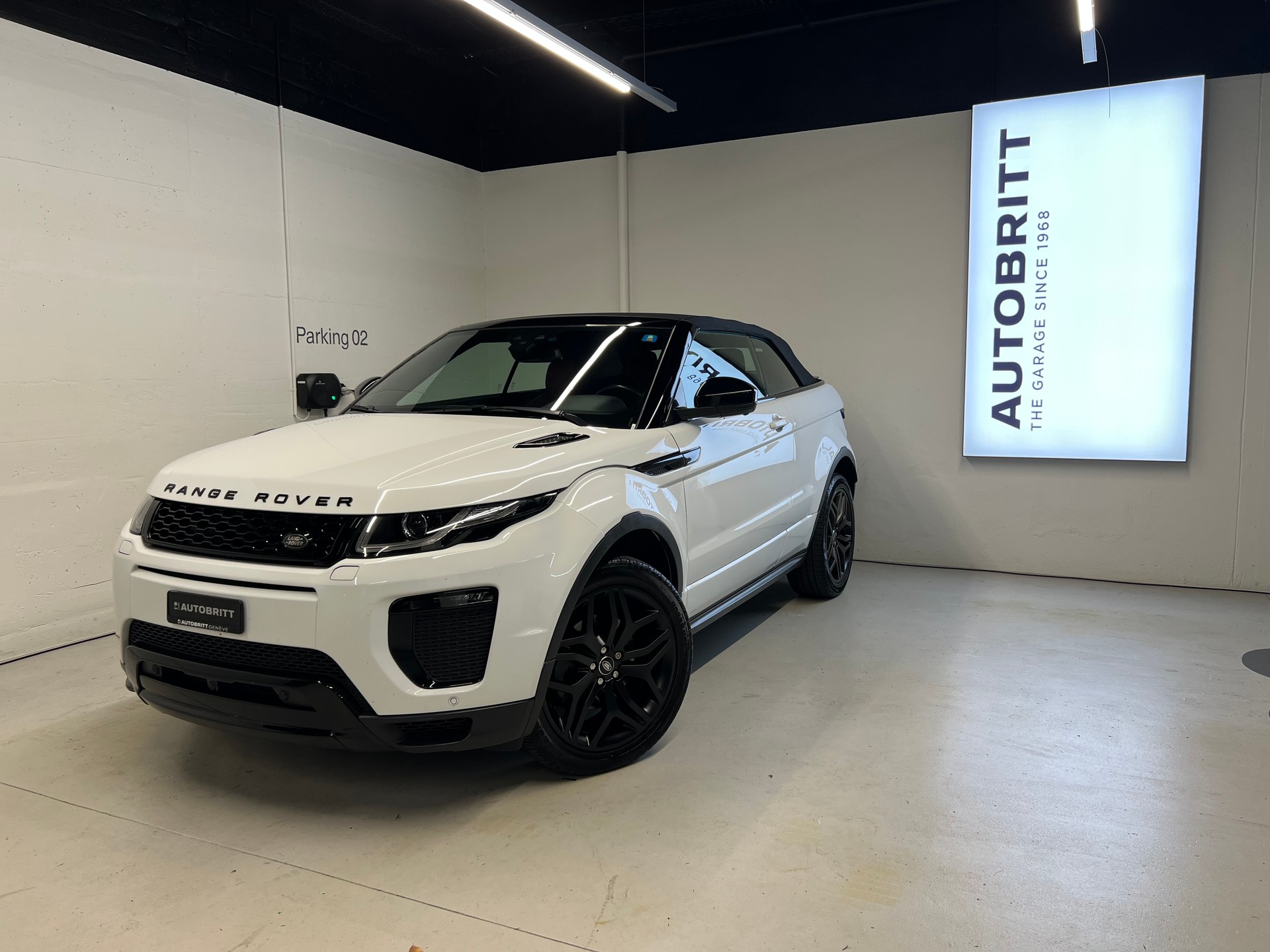 LAND ROVER Range Rover Evoque Convertible 2.0 Si4 HSE Dynamic-image-0