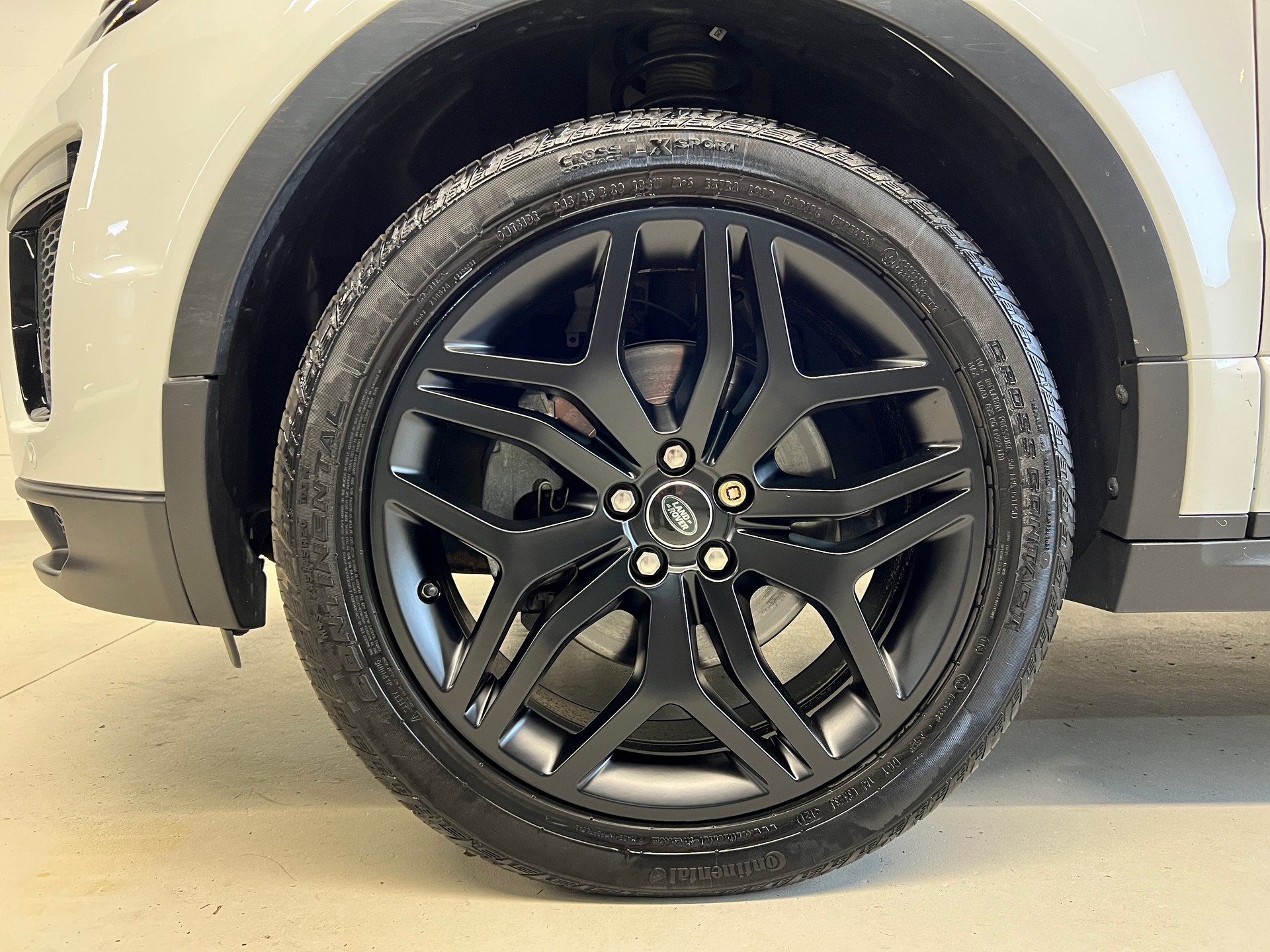 LAND ROVER Range Rover Evoque Convertible 2.0 Si4 HSE Dynamic-image-11