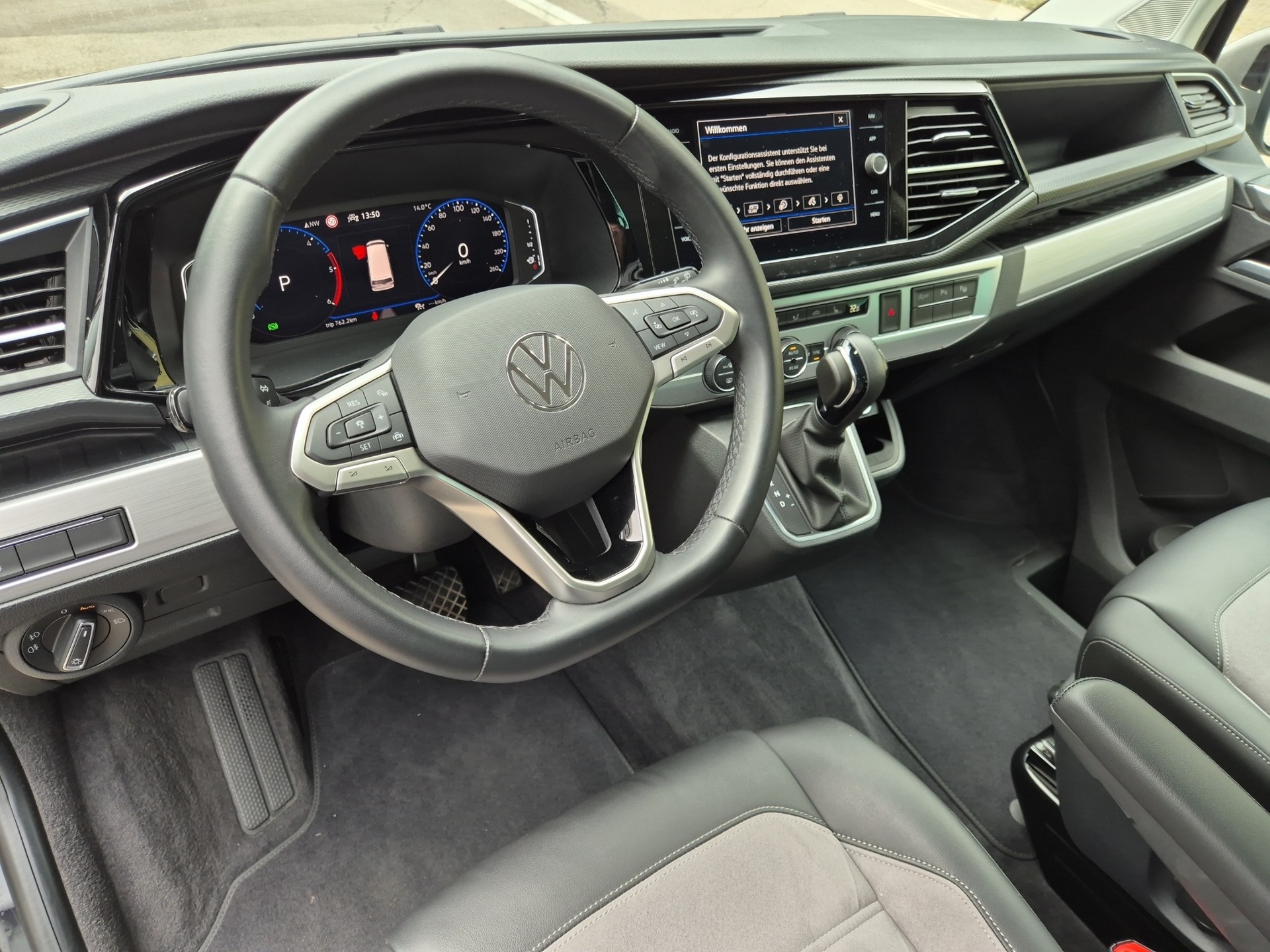 VW T6.1 Multivan 2.0 Bi-TDI Comfortline 4Motion DSG-image-10