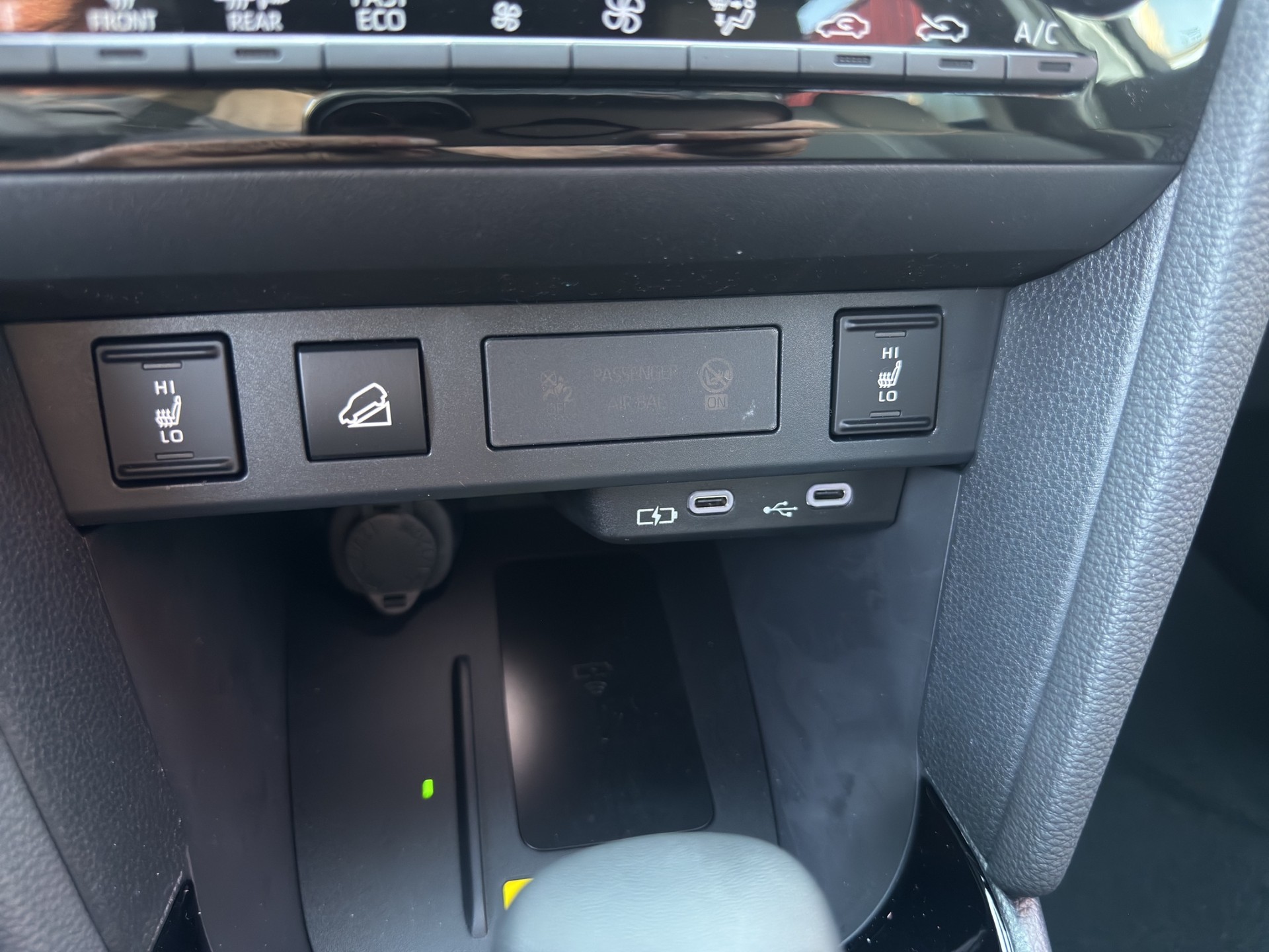TOYOTA Yaris Cross 1.5 Style AWDi e-CVT-image-14