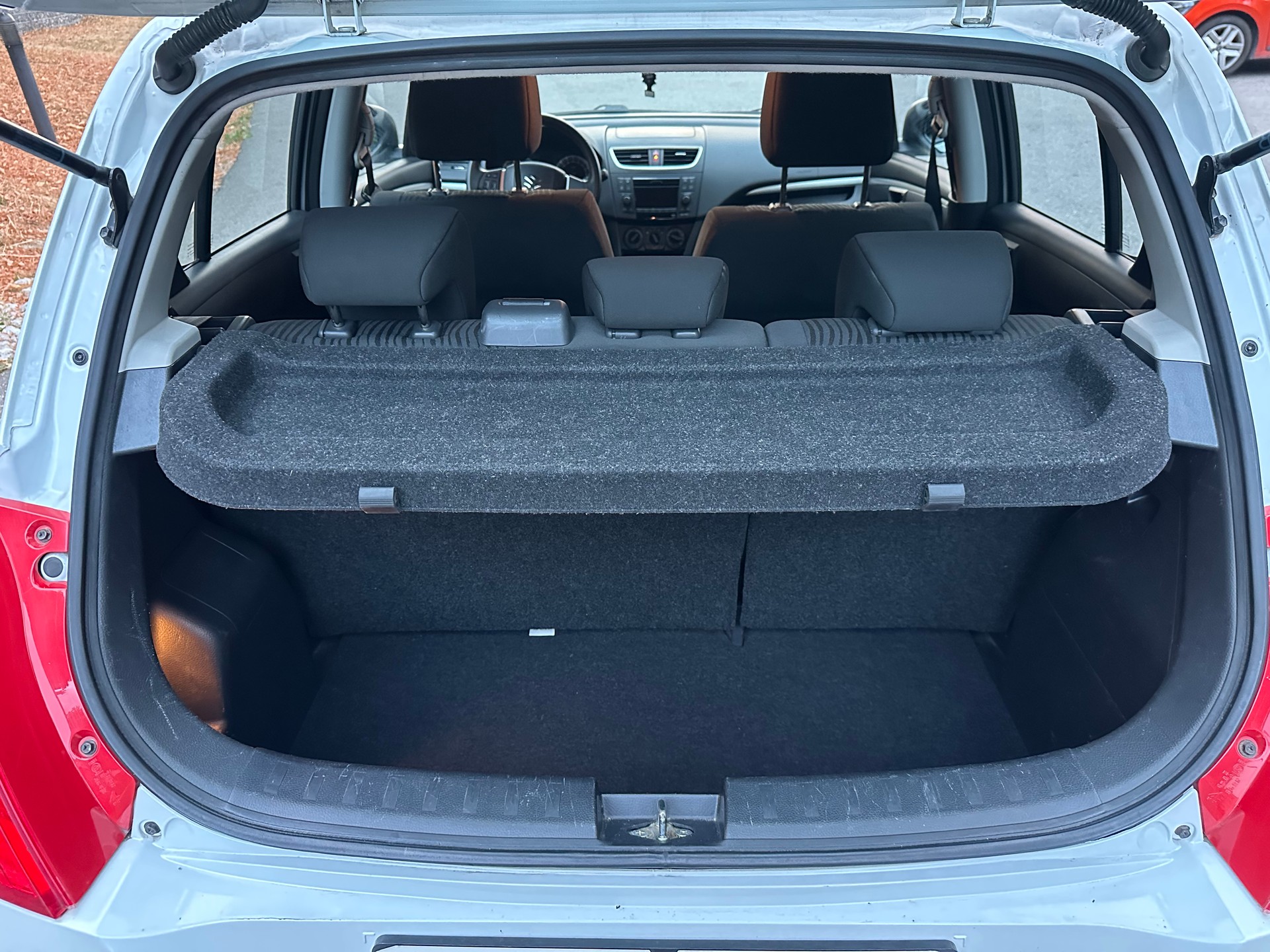 SUZUKI Swift 1.2i 16V GL Automatic-image-7