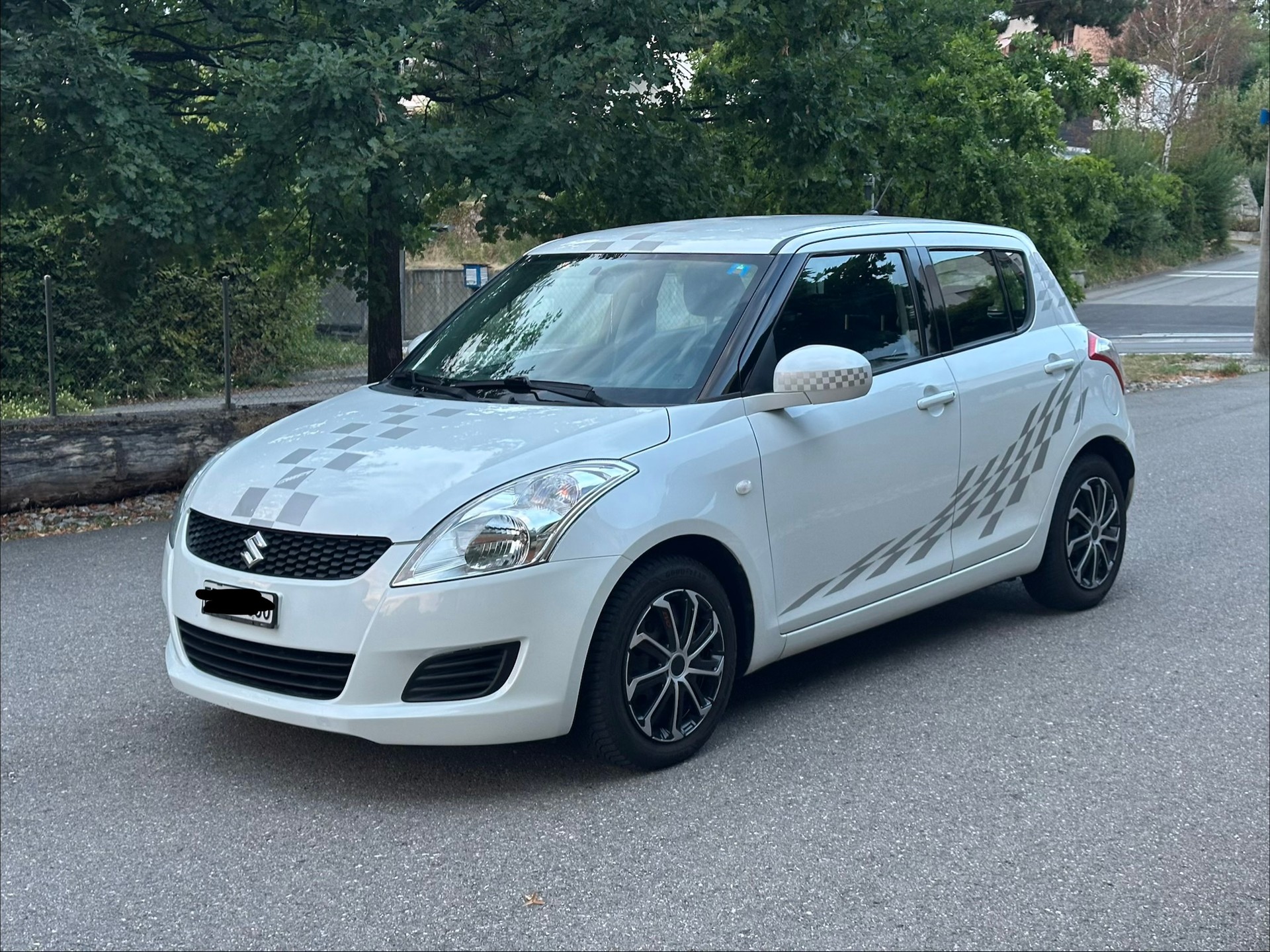 SUZUKI Swift 1.2i 16V GL Automatic