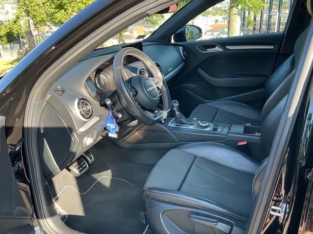AUDI 1.8 T FSI Attraction quattro S-Tronic-image-3