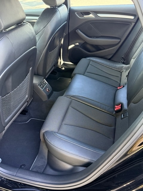 AUDI 1.8 T FSI Attraction quattro S-Tronic-image-4
