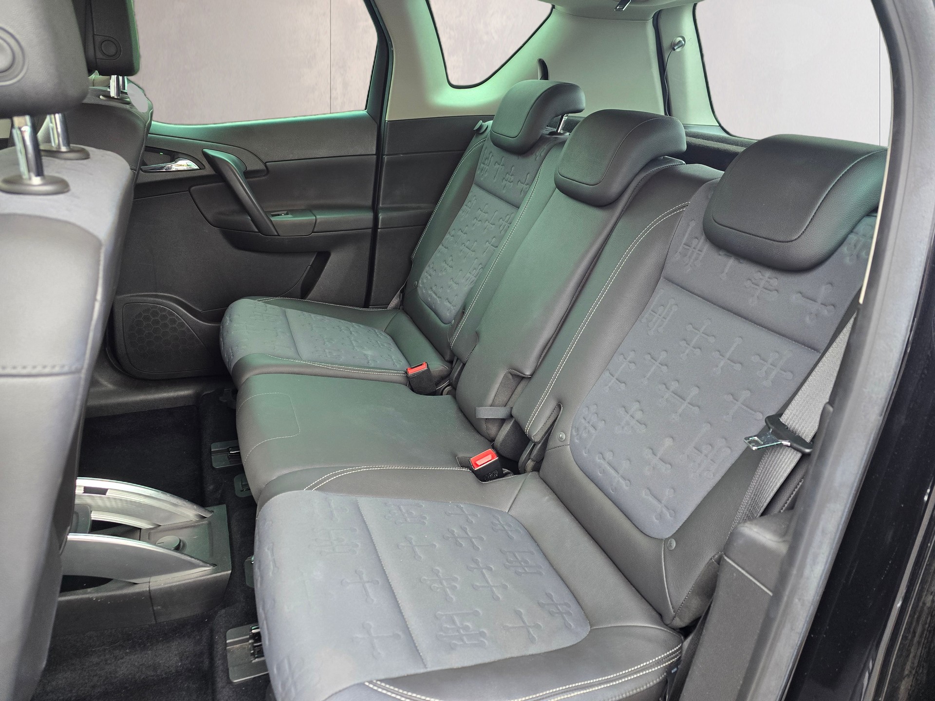OPEL Meriva 1.4 Turbo Cosmo-image-11
