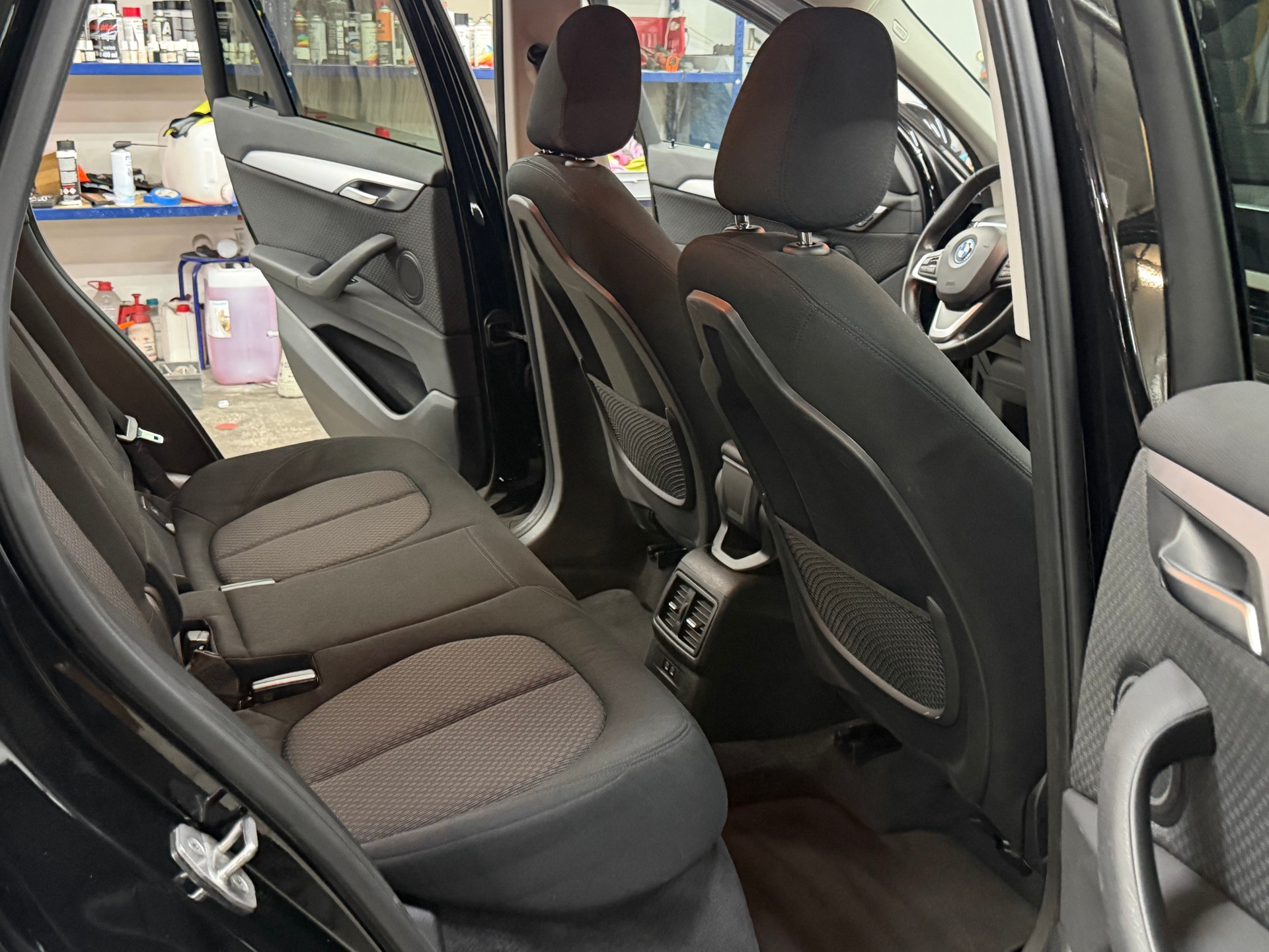BMW X1 xDrive 25e Steptronic-image-13