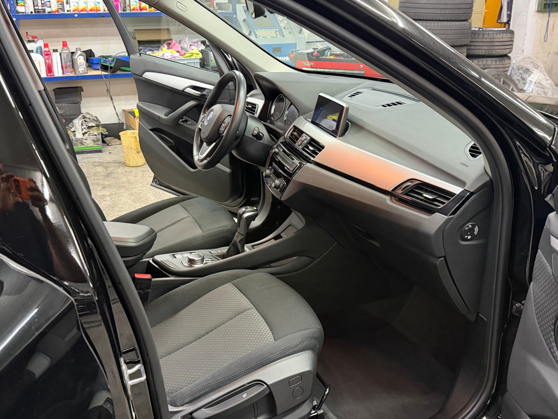 BMW X1 xDrive 25e Steptronic-image-6
