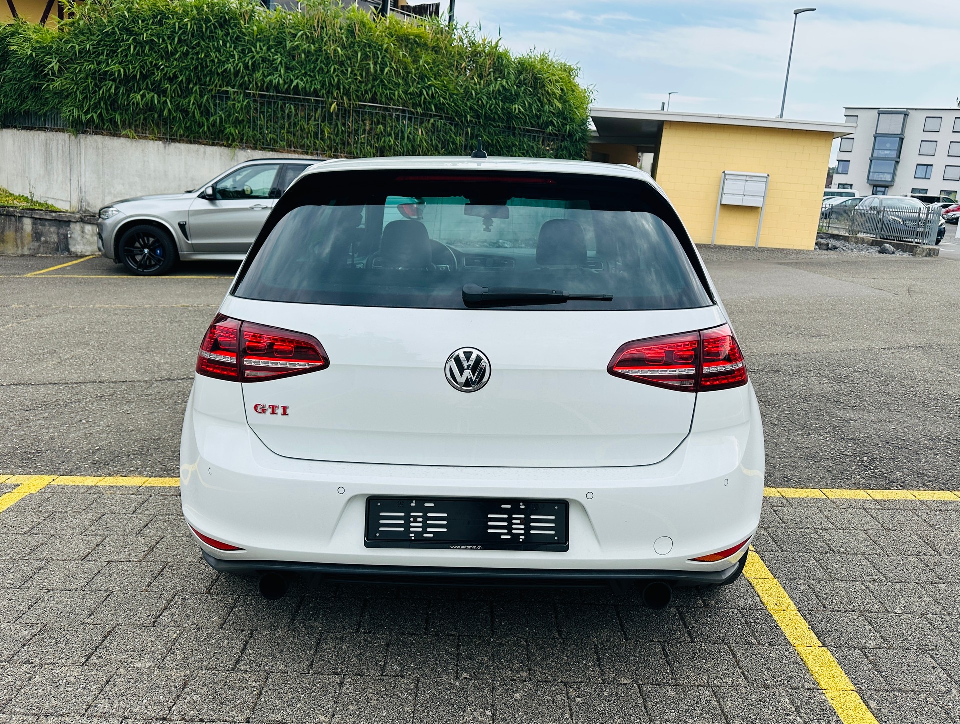 VW Golf 2.0 TSI GTI Performance DSG-image-8