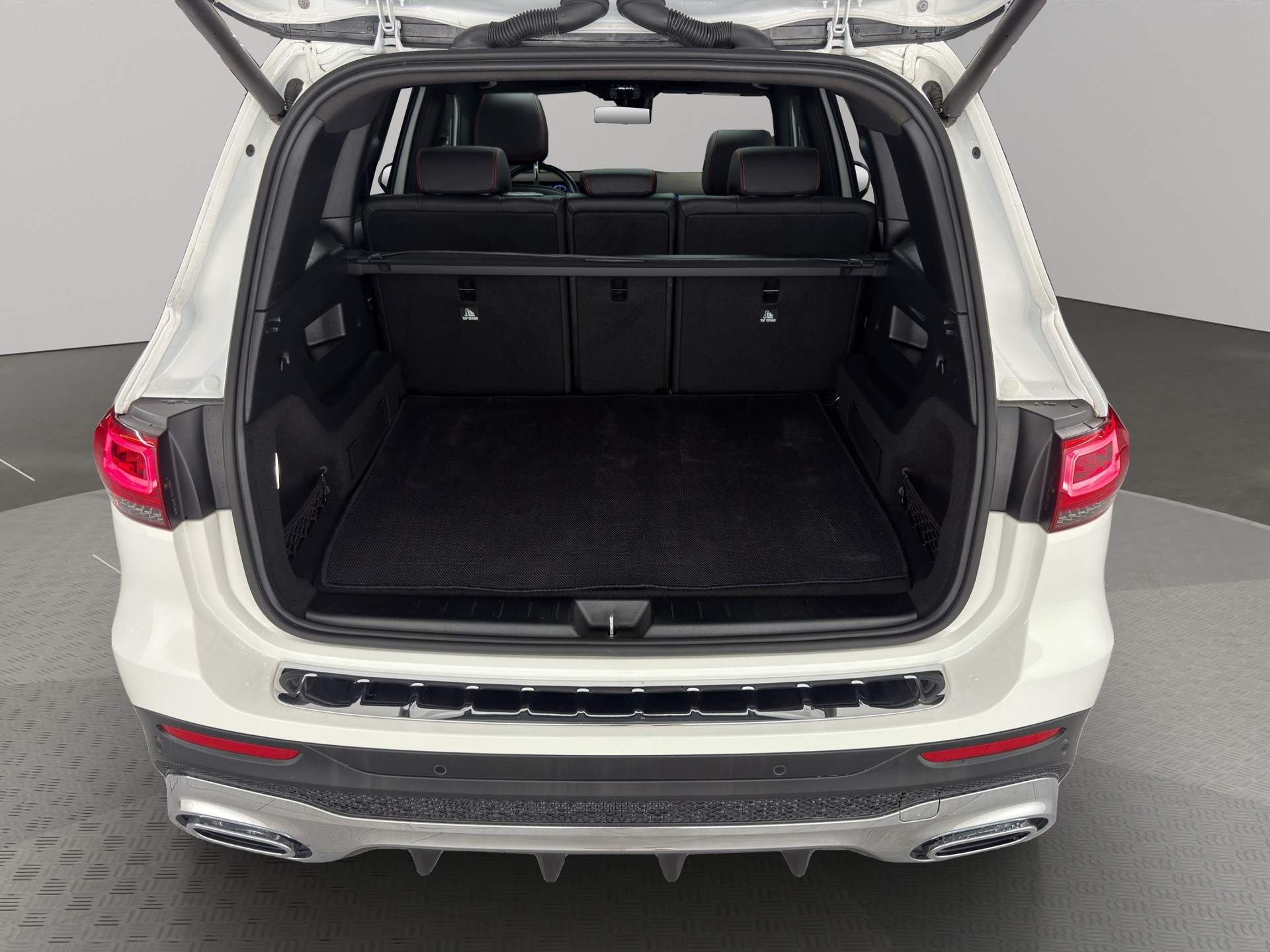 MERCEDES-BENZ GLB 200 AMG Line 4matic-image-6