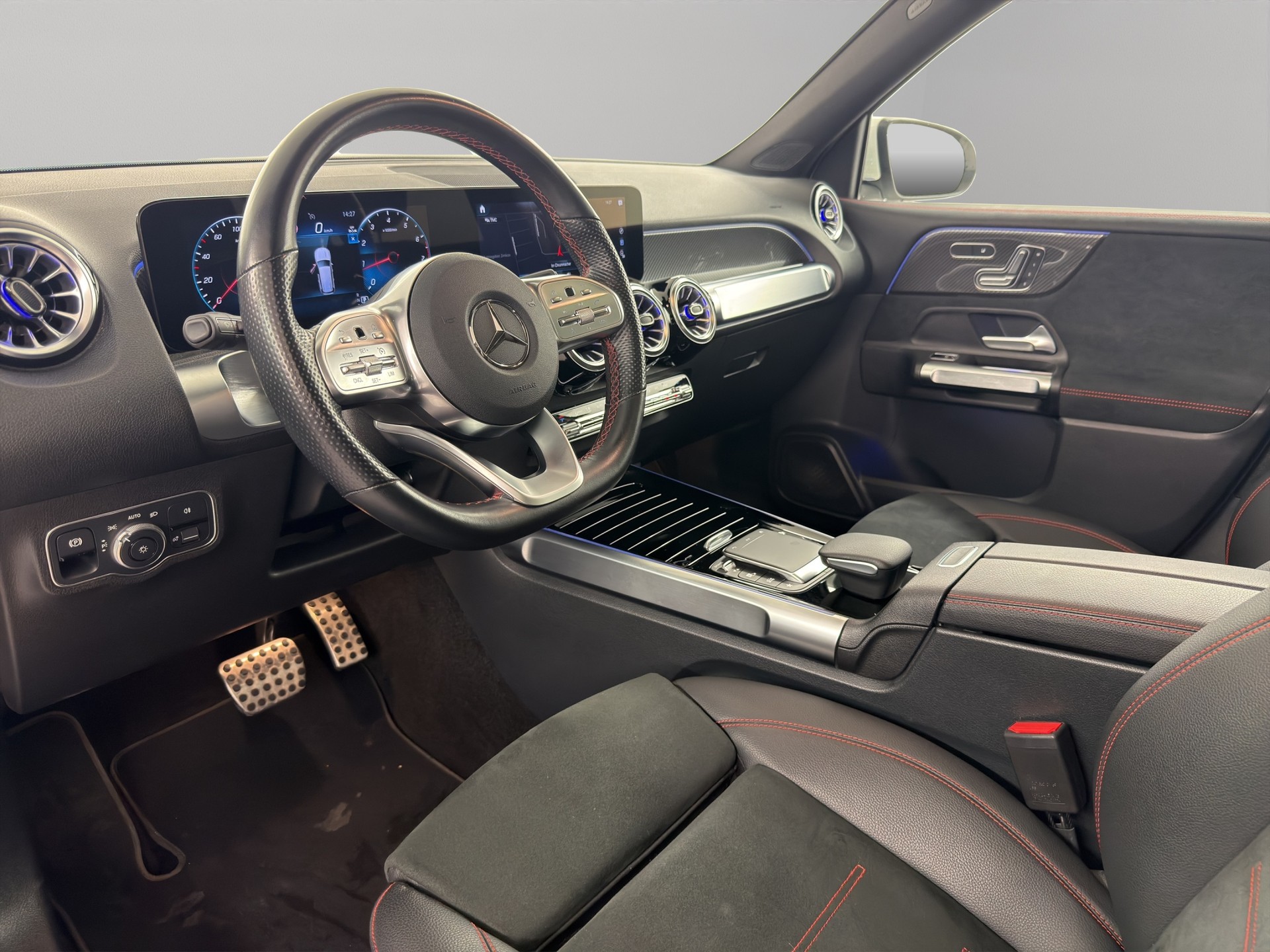 MERCEDES-BENZ GLB 200 AMG Line 4matic-image-11