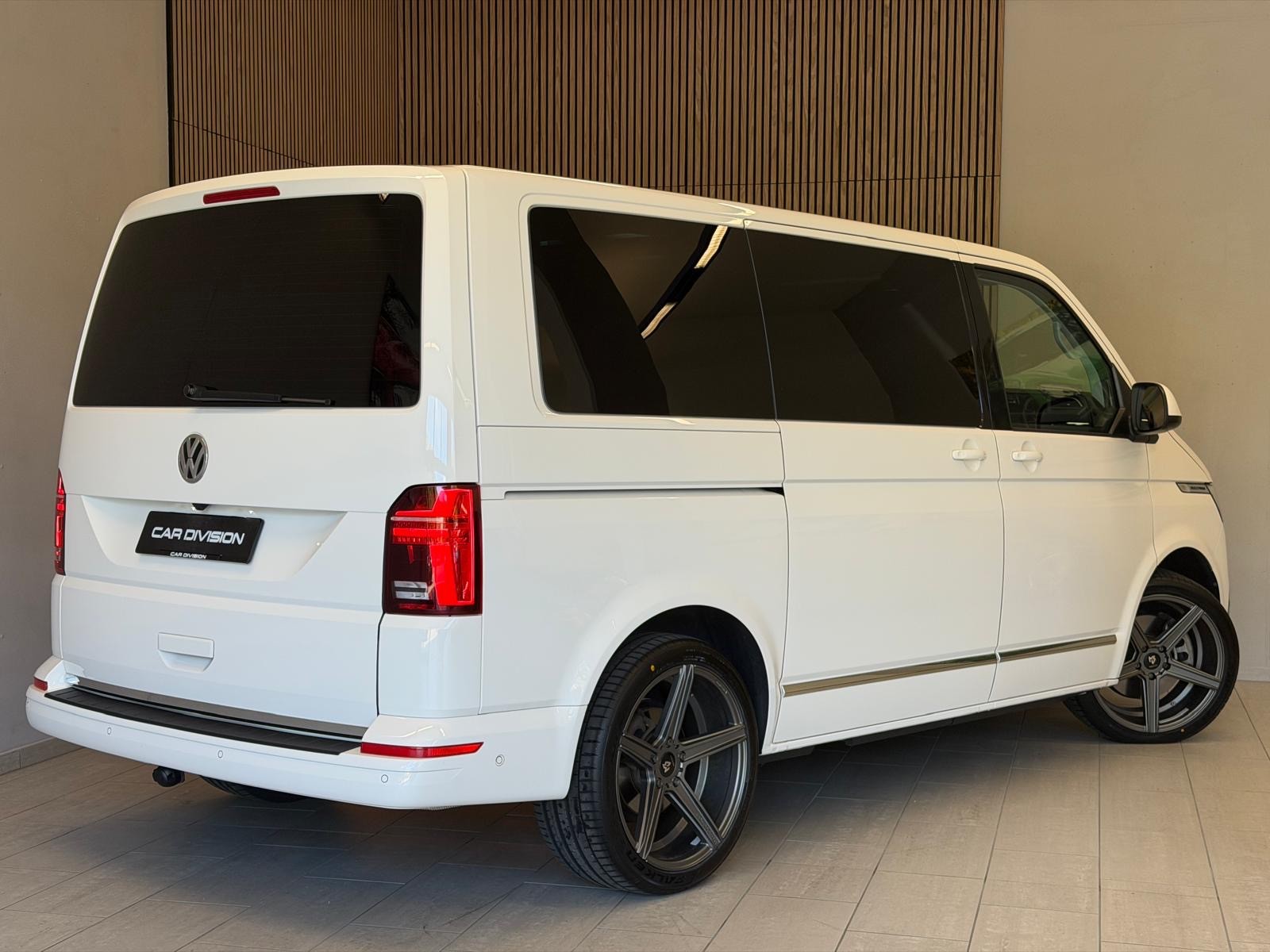 VW T6.1 Multivan 2.0 Bi-TDI Generation Six 4Motion DSG-image-10