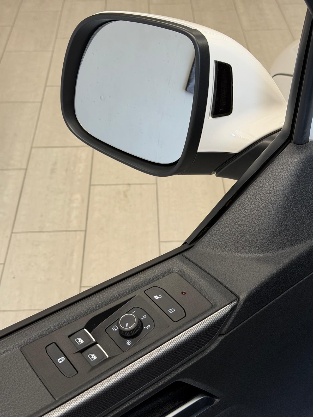 VW T6.1 Multivan 2.0 Bi-TDI Generation Six 4Motion DSG-image-15