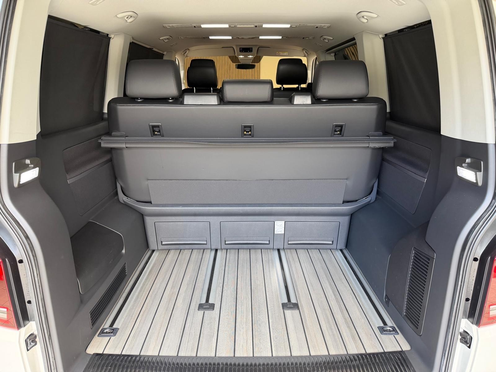 VW T6.1 Multivan 2.0 Bi-TDI Generation Six 4Motion DSG-image-14