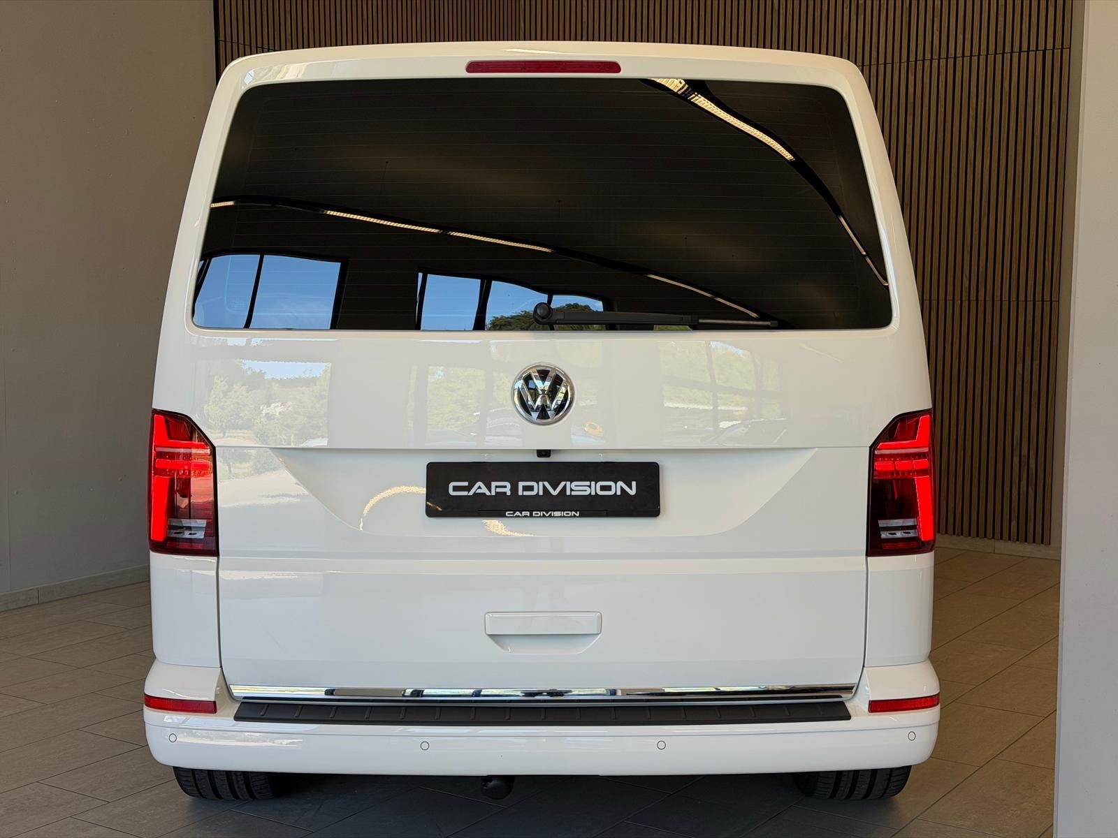 VW T6.1 Multivan 2.0 Bi-TDI Generation Six 4Motion DSG-image-8