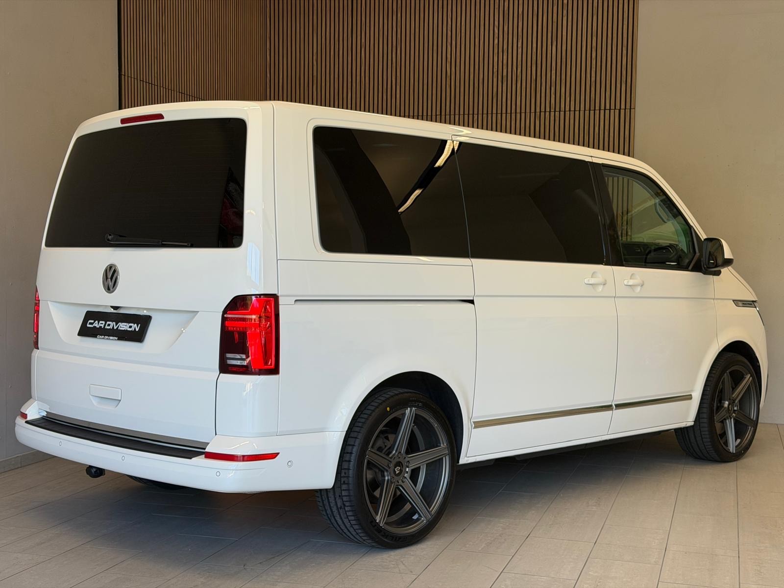 VW T6.1 Multivan 2.0 Bi-TDI Generation Six 4Motion DSG-image-7