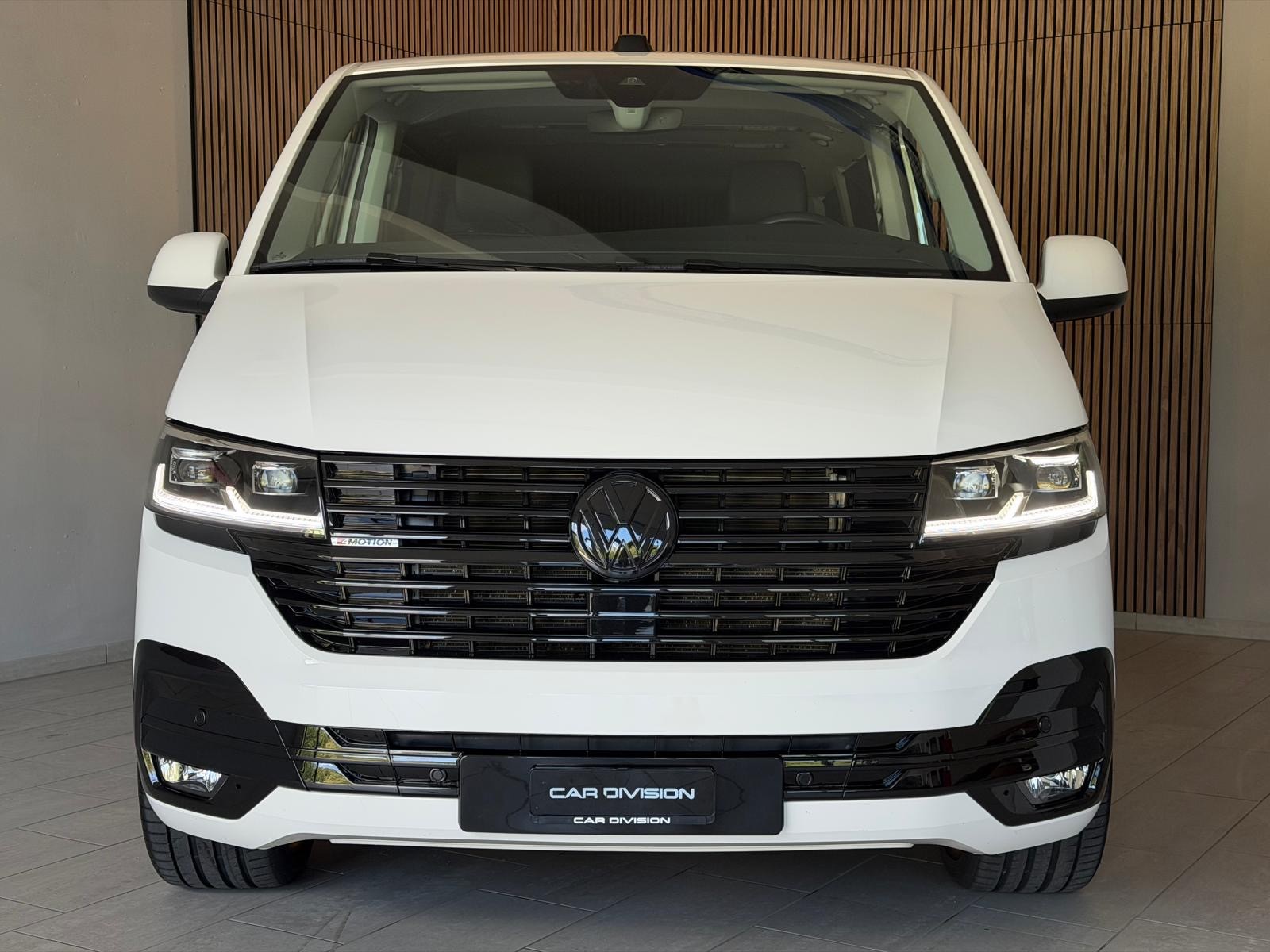 VW T6.1 Multivan 2.0 Bi-TDI Generation Six 4Motion DSG-image-3