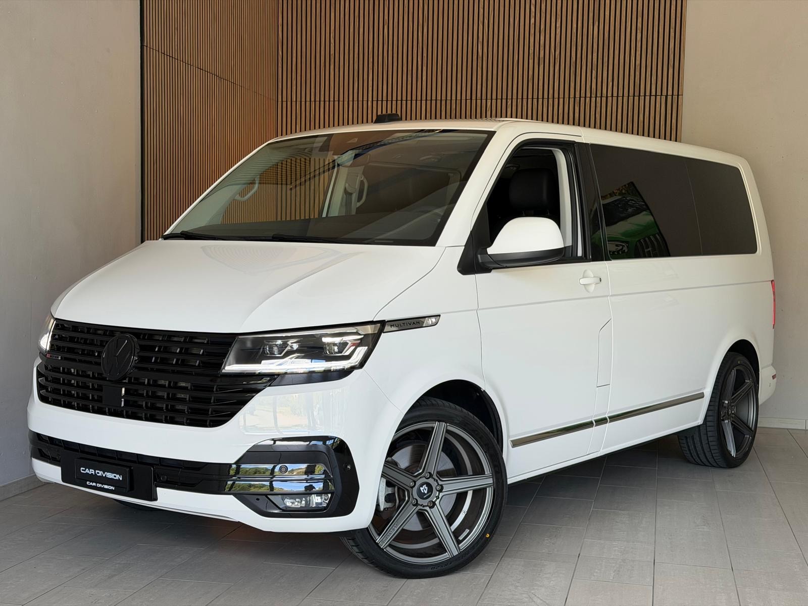 VW T6.1 Multivan 2.0 Bi-TDI Generation Six 4Motion DSG-image-0